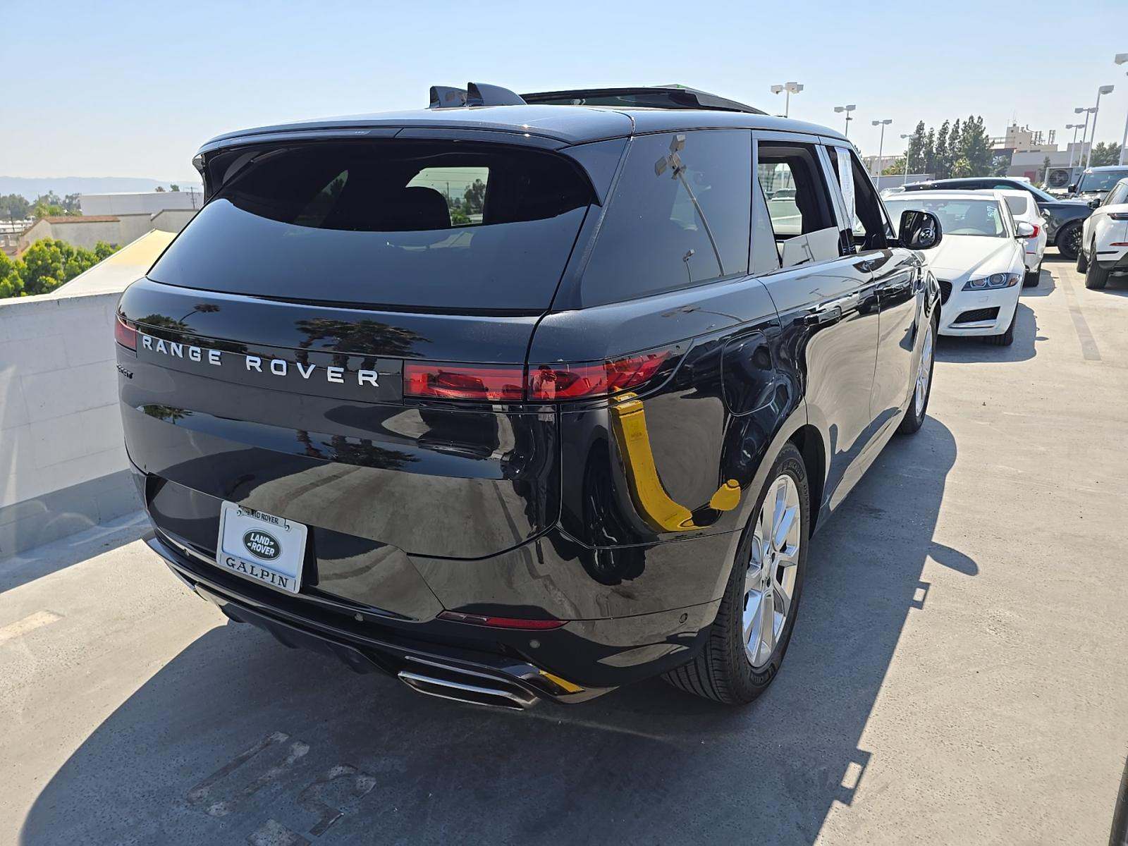 2024 Land Rover Range Rover Sport Dynamic SE AWD