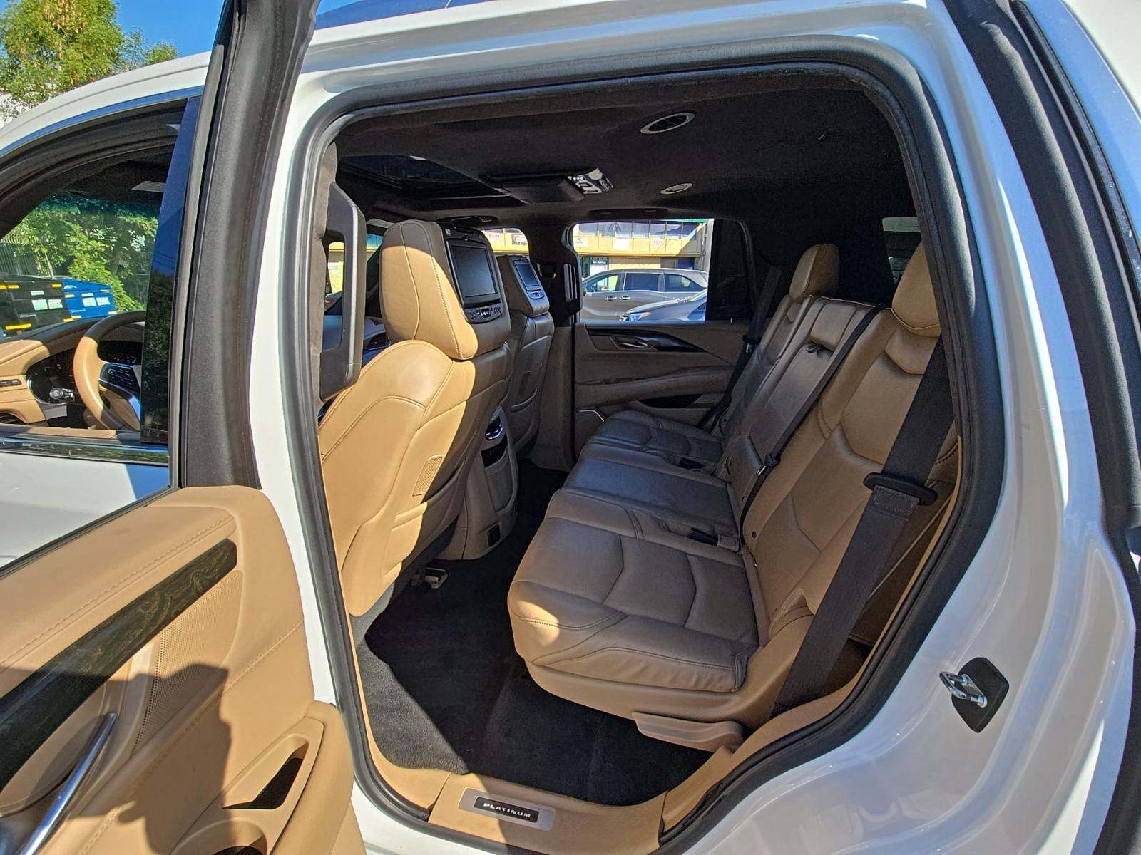 2018 Cadillac Escalade Platinum AWD