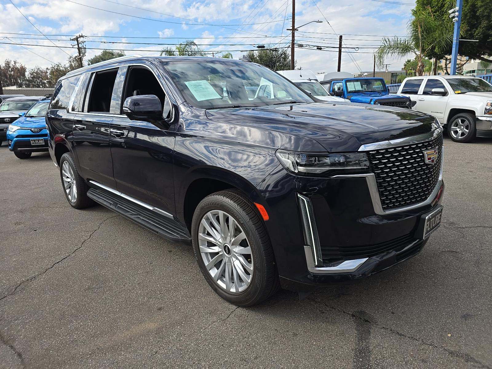 2022 Cadillac Escalade ESV Luxury RWD