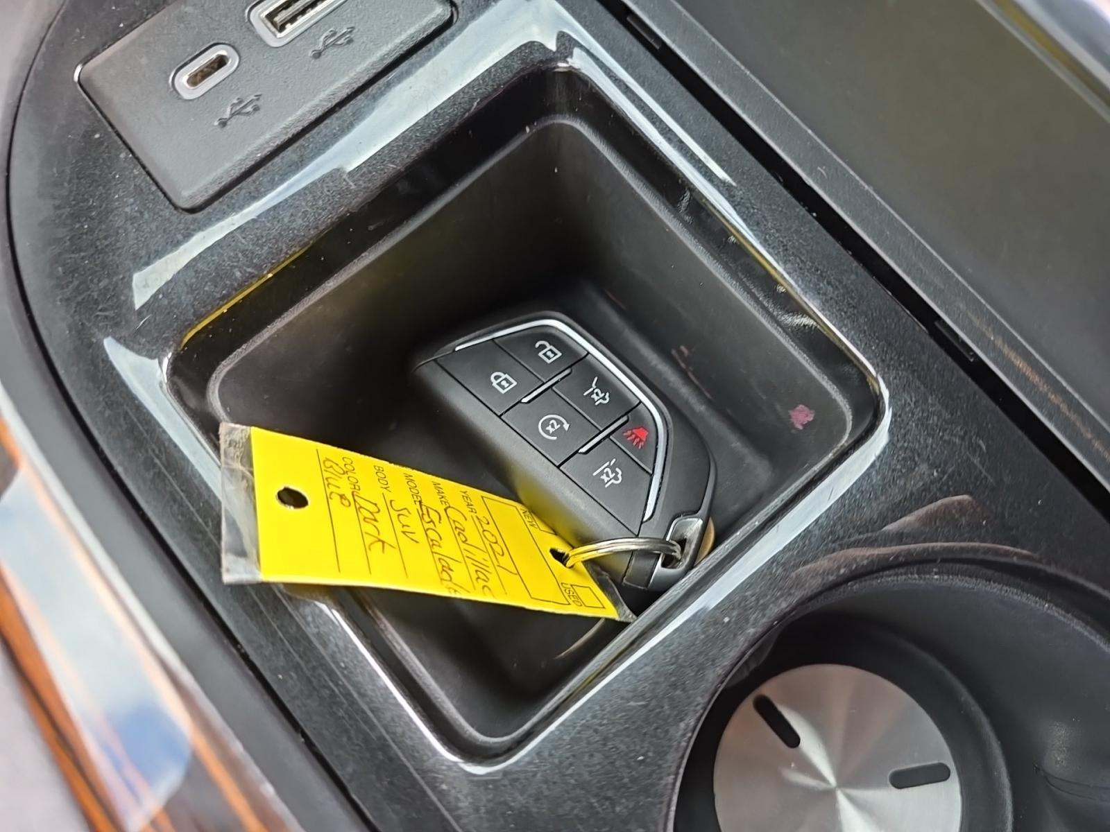 2022 Cadillac Escalade ESV Luxury RWD