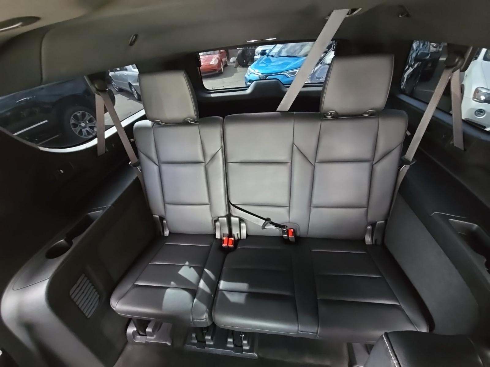 2022 Cadillac Escalade ESV Luxury RWD