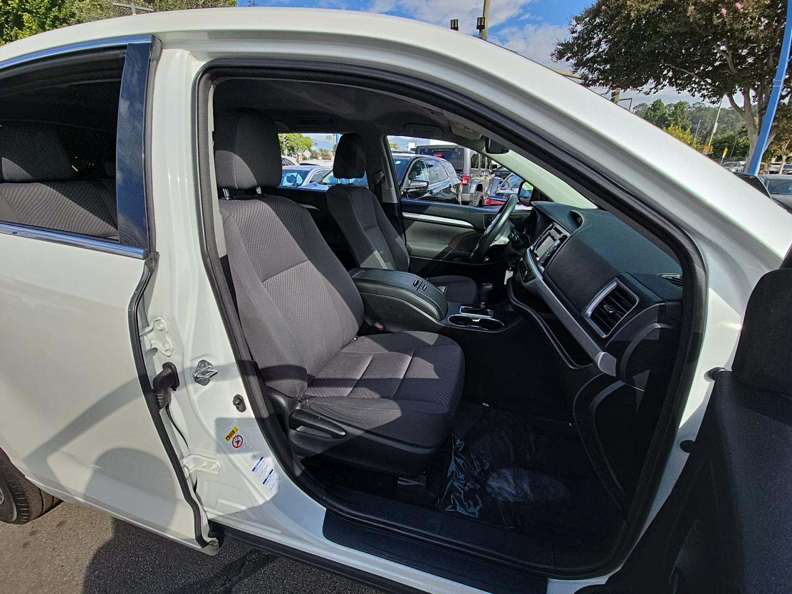 2017 Toyota Highlander LE AWD