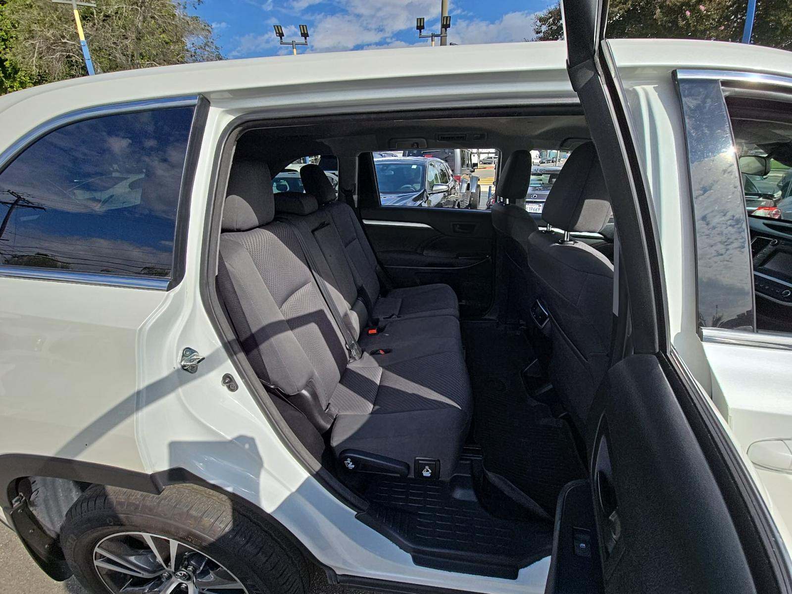 2017 Toyota Highlander LE AWD