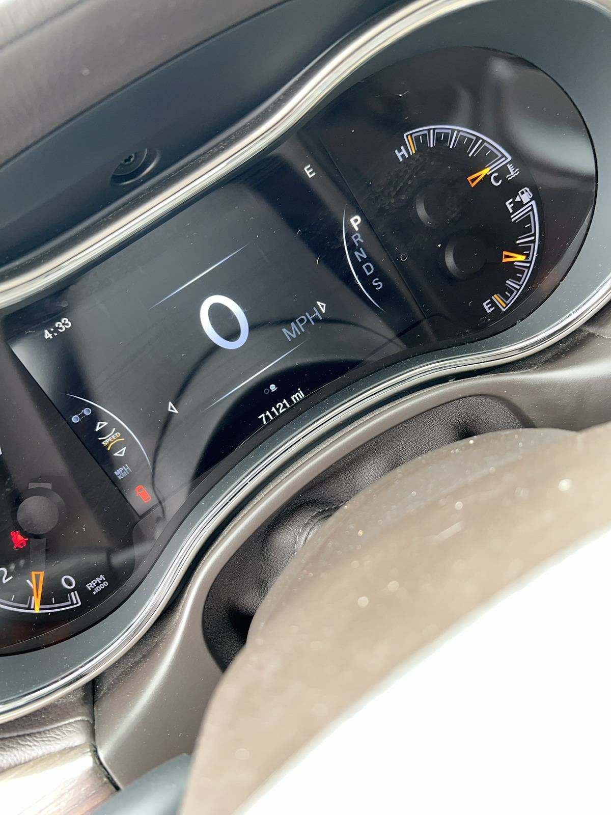 2014 Jeep Grand Cherokee Overland RWD