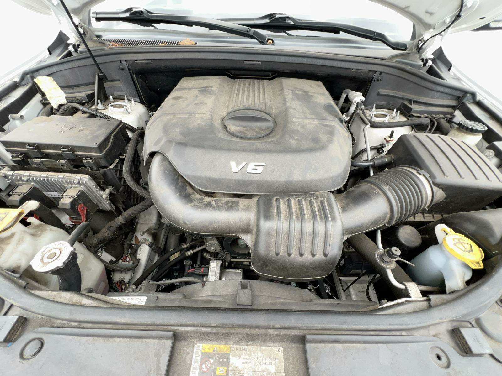 2014 Jeep Grand Cherokee Overland RWD