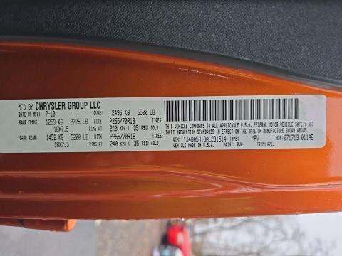 JEEP UNLIMITED SAHARA - 1