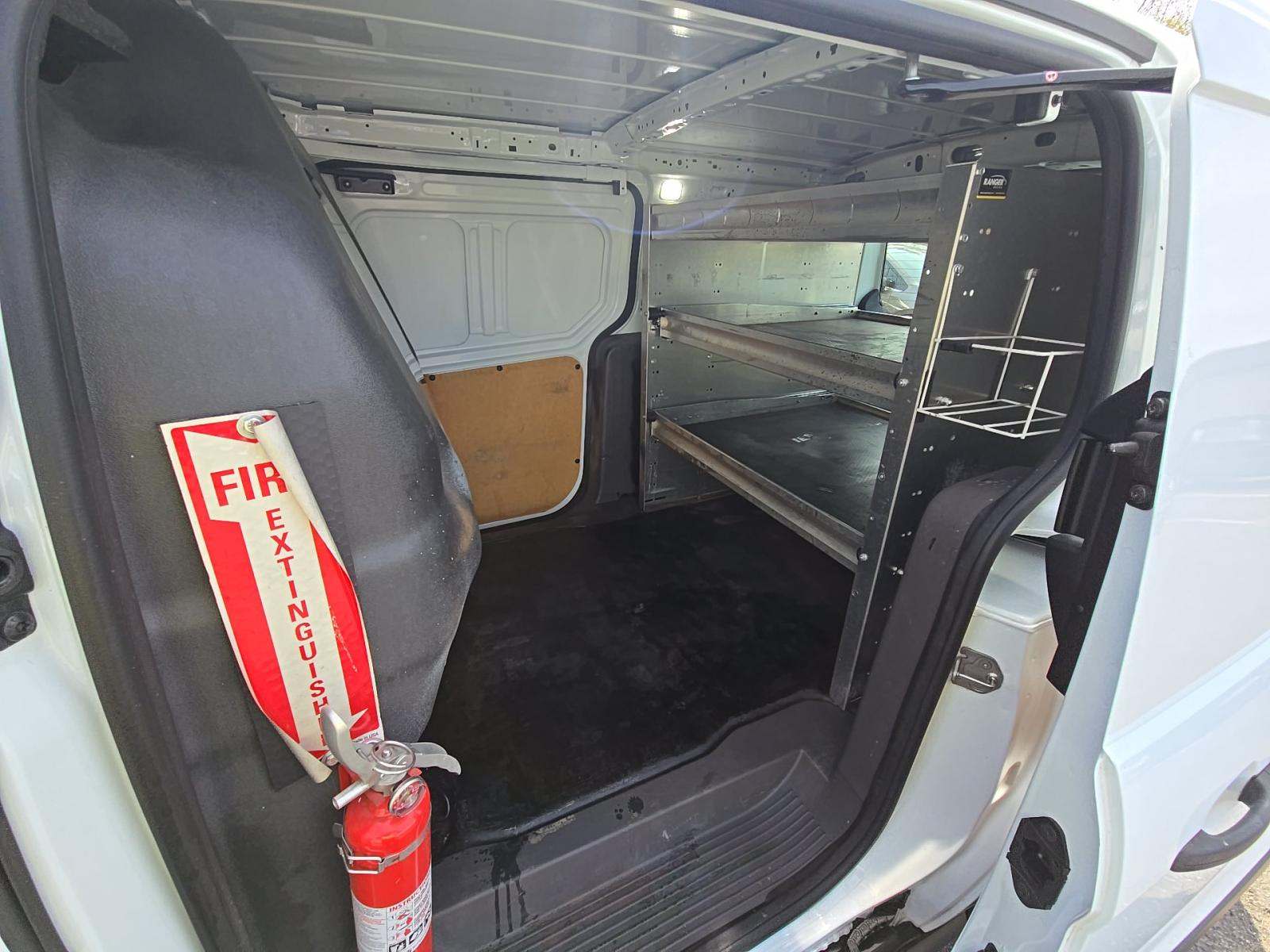 FORD TRANSIT CONNECT - 9