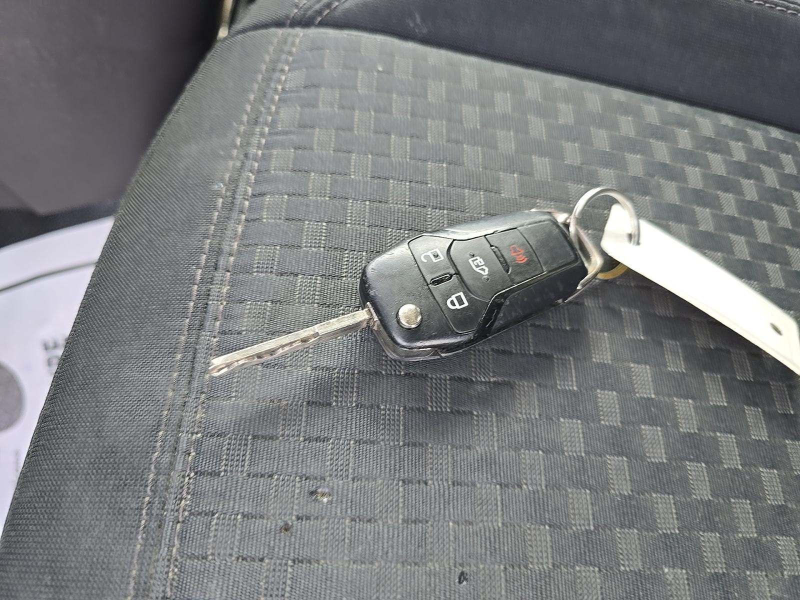 FORD TRANSIT CONNECT - 4