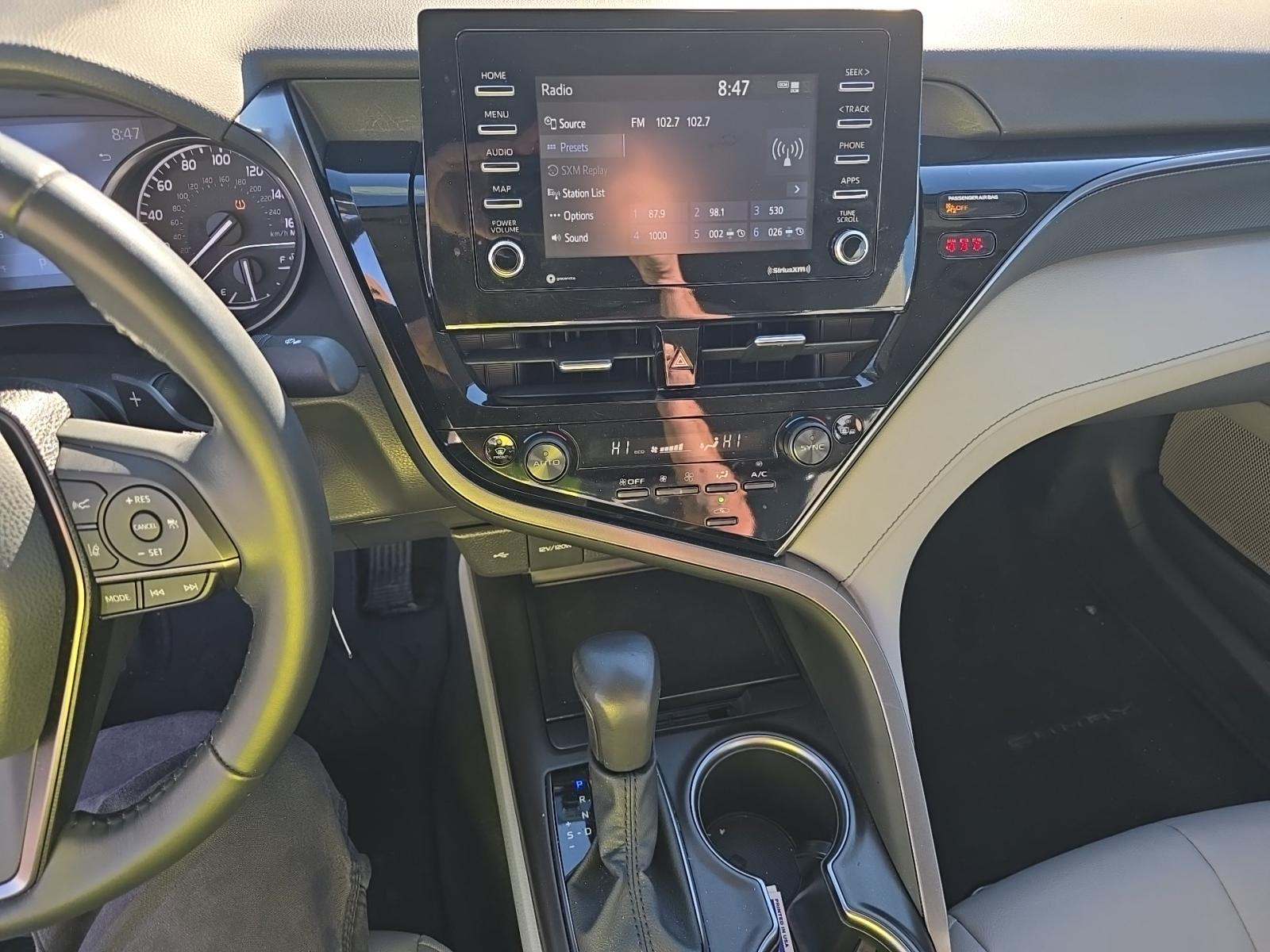 2022 Toyota Camry SE AWD