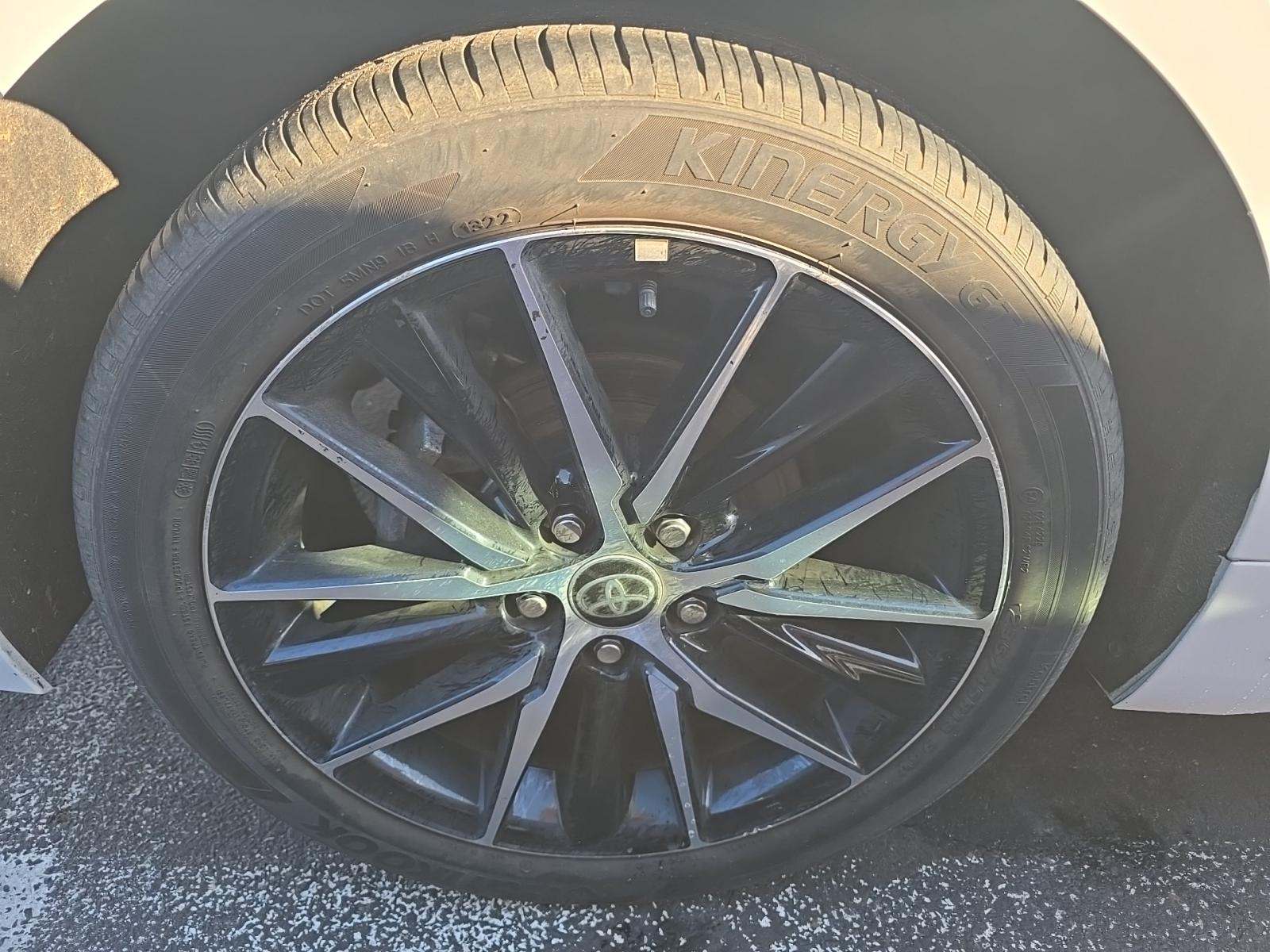 2022 Toyota Camry SE AWD