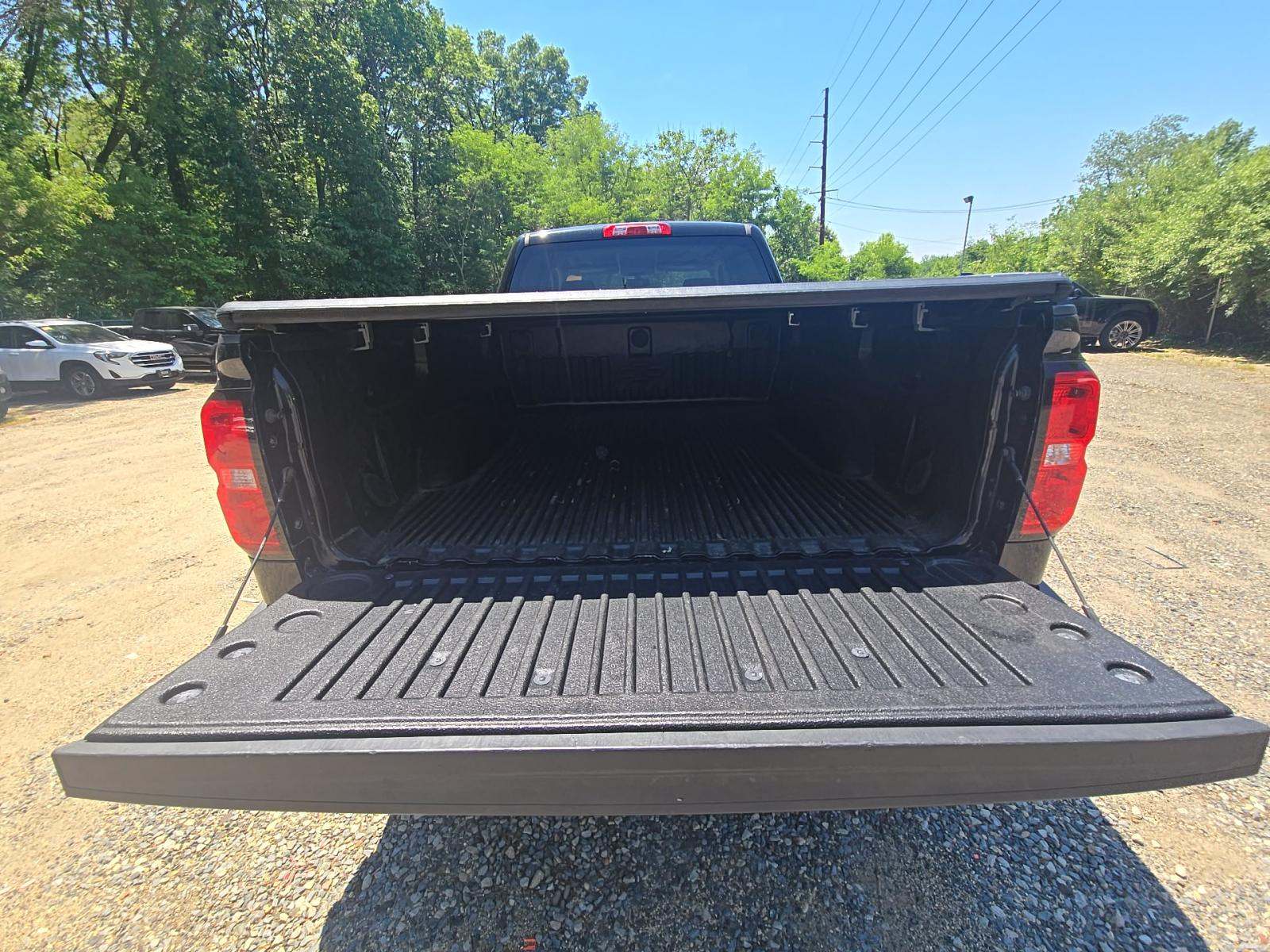 2018 Chevrolet Silverado 1500 Custom AWD