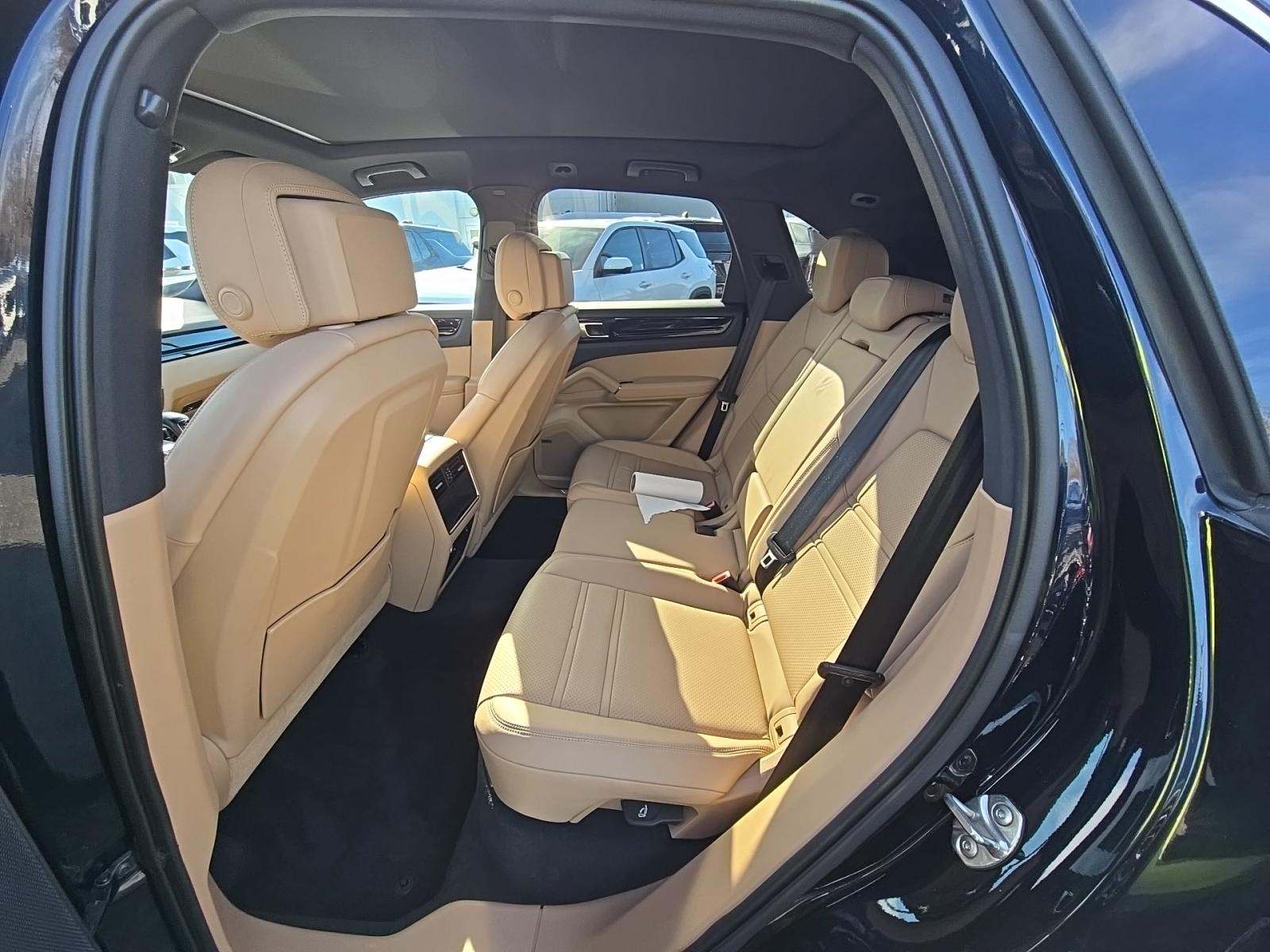 2023 Porsche Cayenne Base AWD