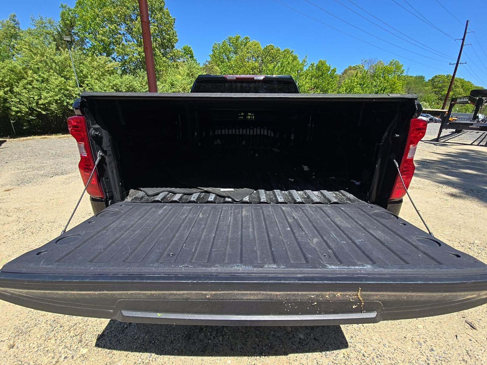 2023 Chevrolet Silverado 1500 LT AWD