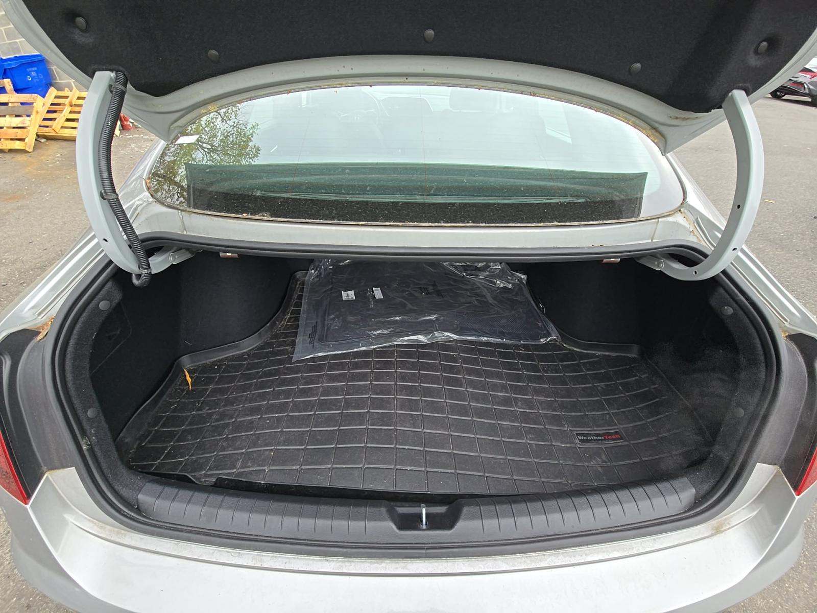 HYUNDAI SEL PLUS - 10