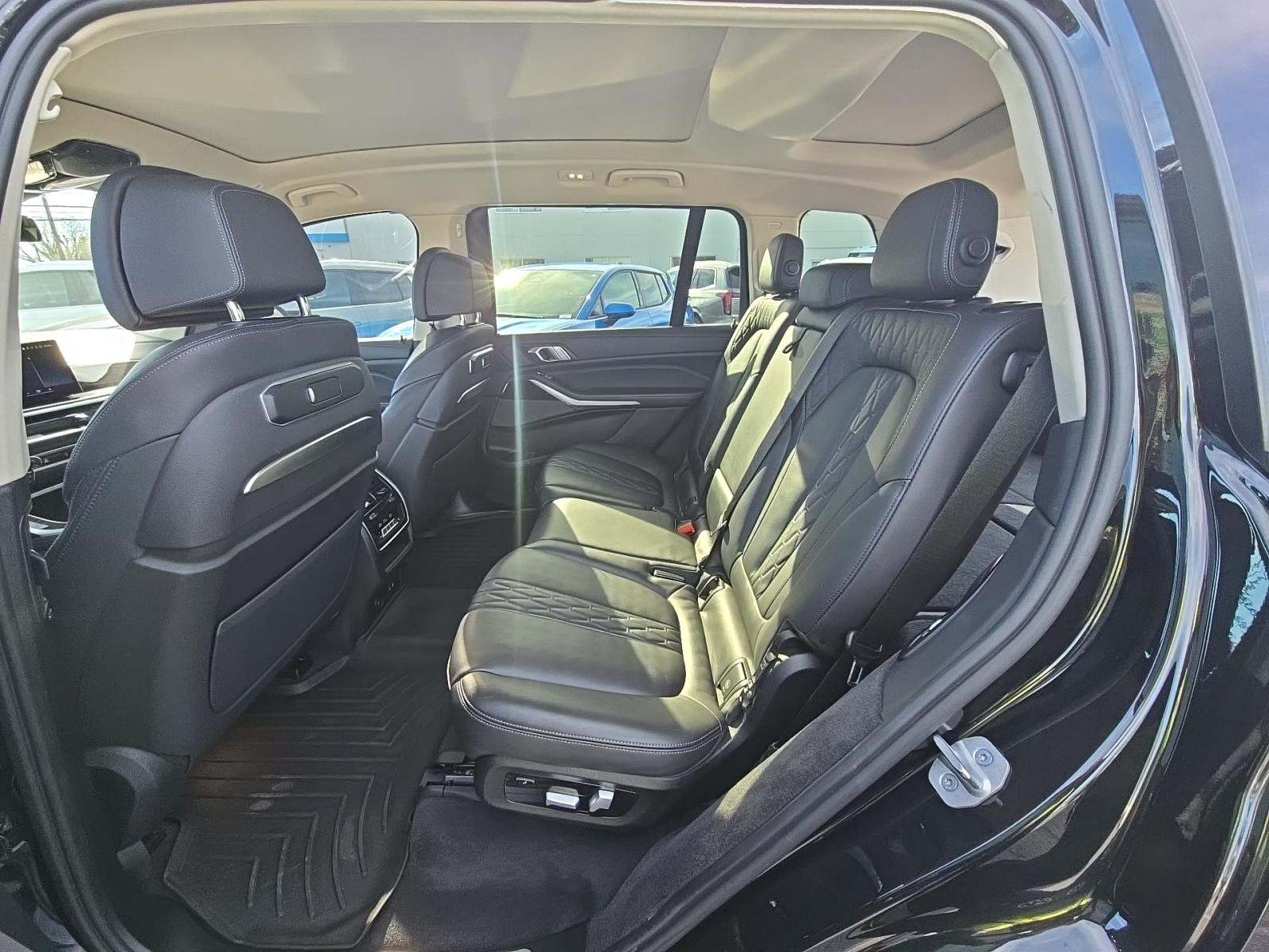 2023 BMW X7 xDrive40i AWD