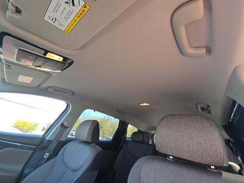 HYUNDAI PLUG-IN HYBRID SEL CONVENIENCE - 7