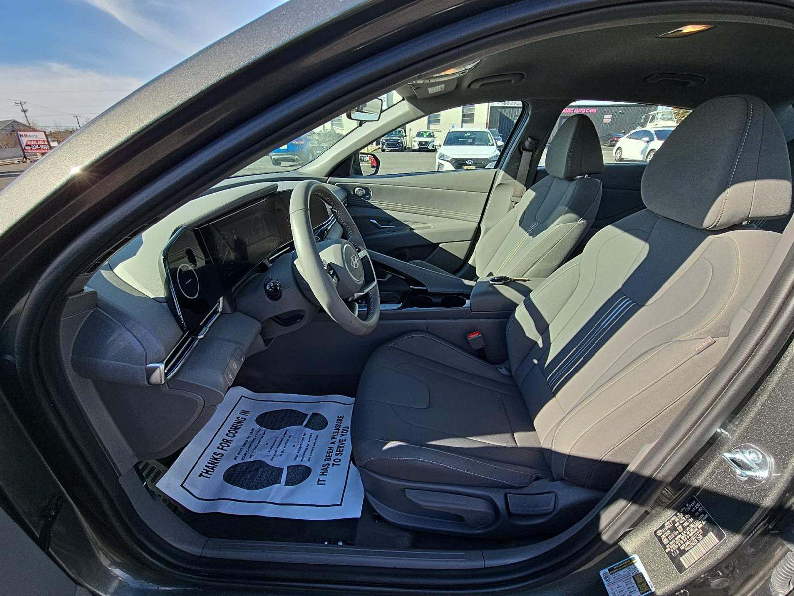 2025 Hyundai Elantra Hybrid SEL Sport FWD