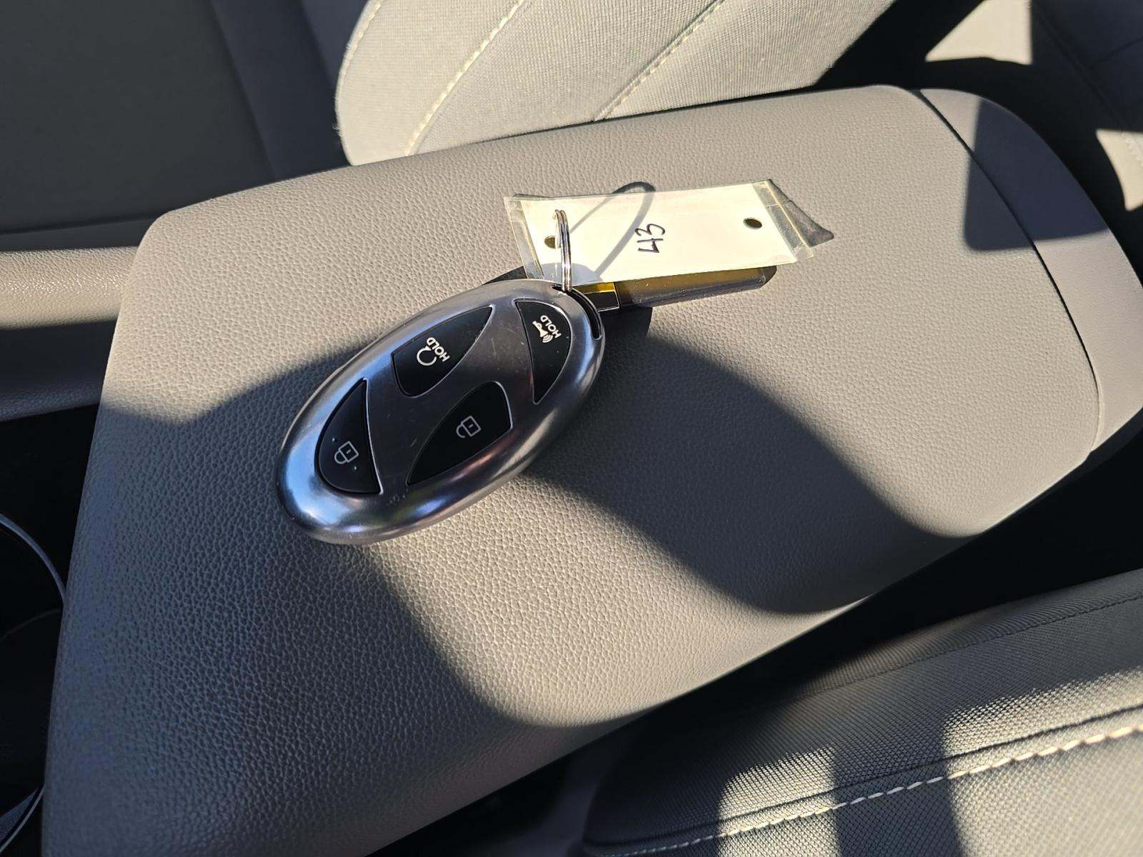 2025 Hyundai Elantra Hybrid SEL Sport FWD