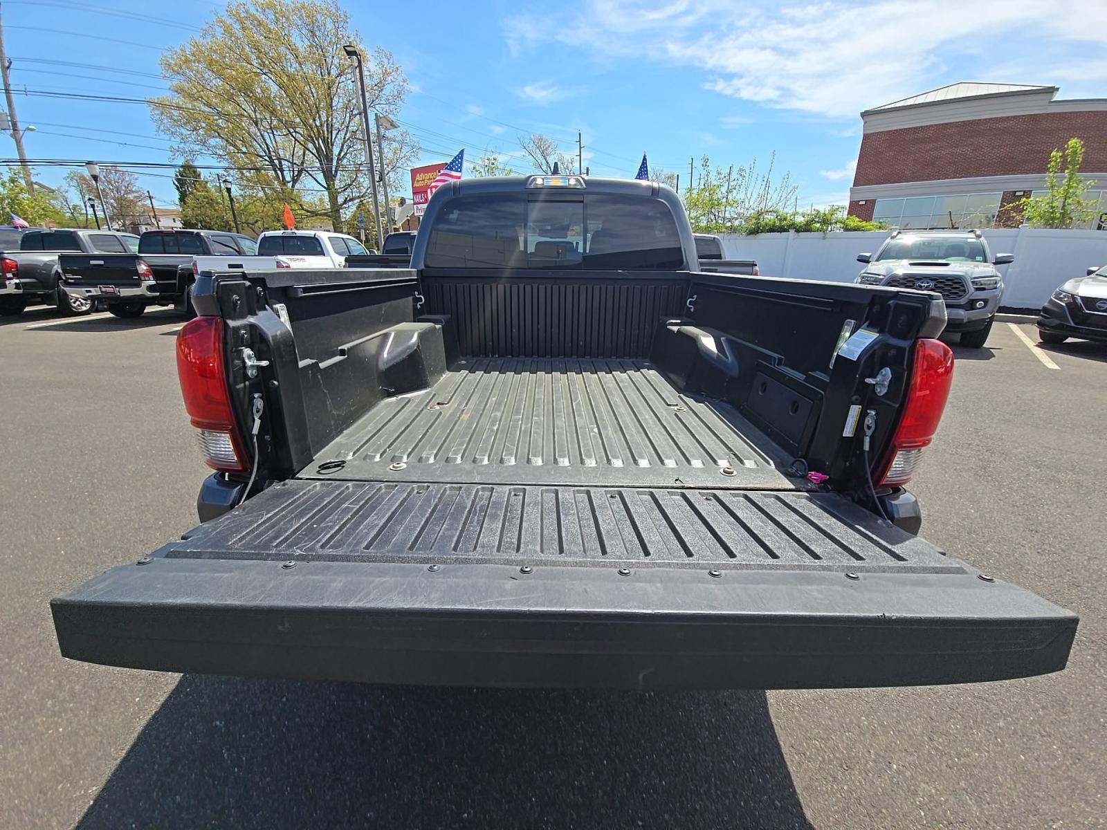 TOYOTA TACOMA - 10