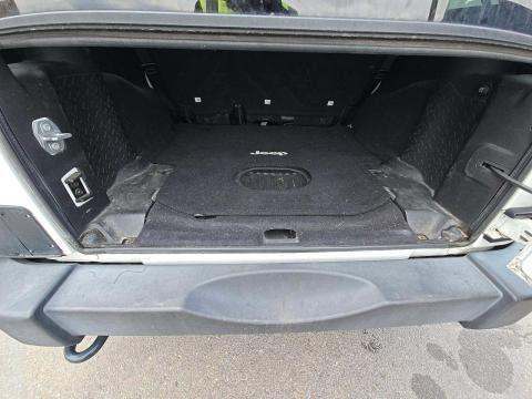 JEEP UNLIMITED SPORT - 10