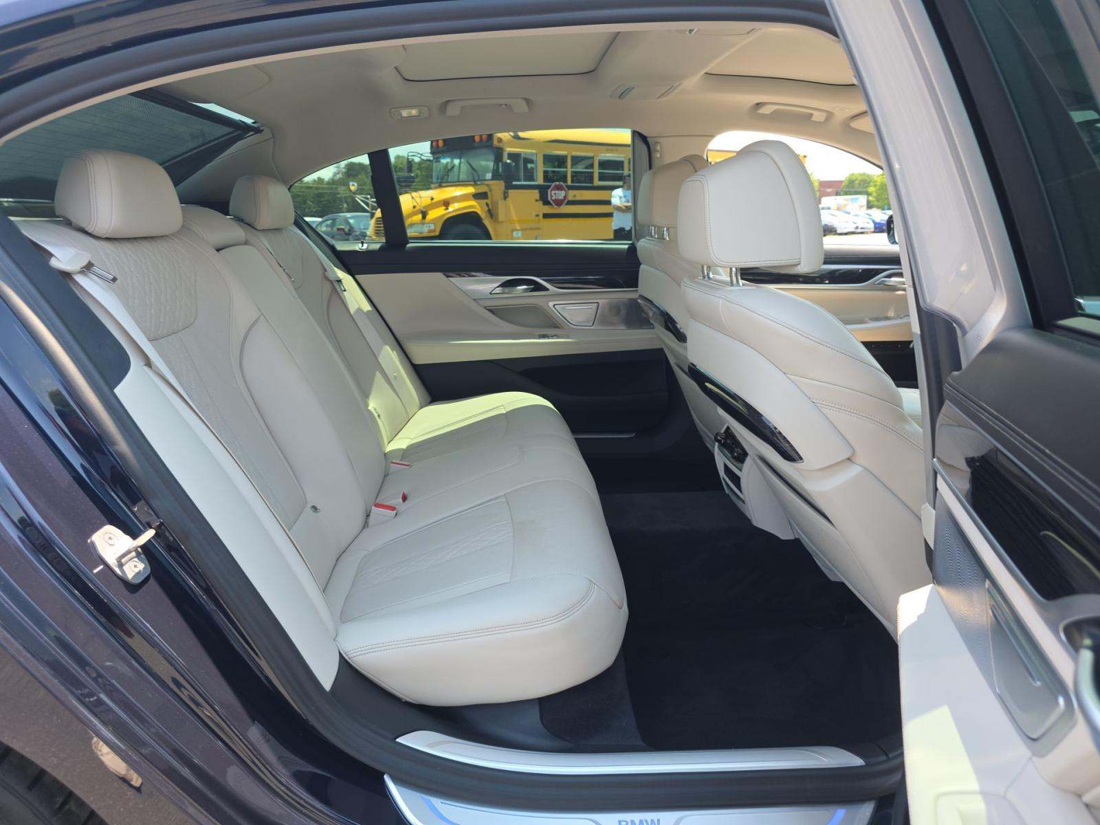 2020 BMW 7 Series 750i xDrive AWD