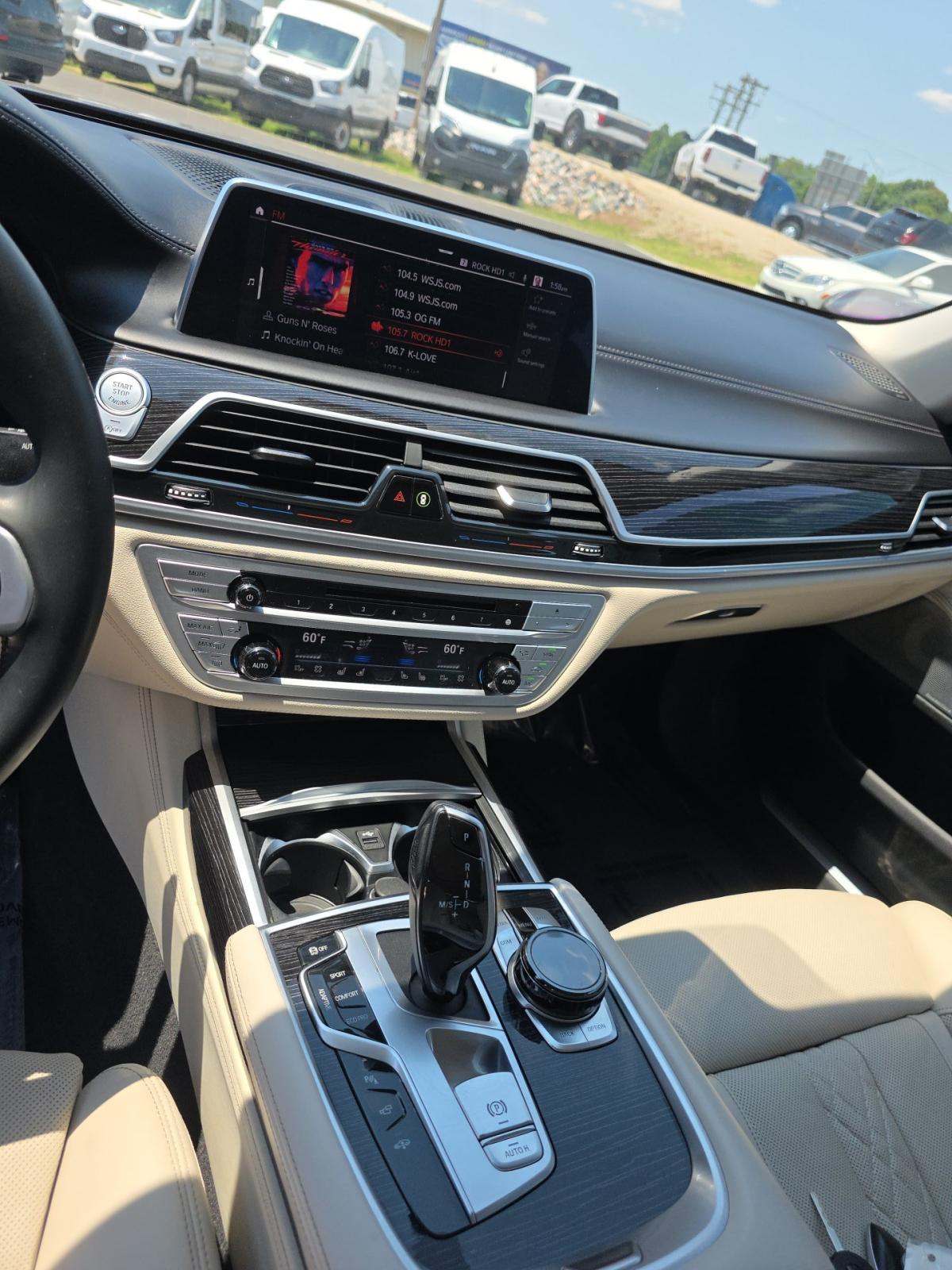 2020 BMW 7 Series 750i xDrive AWD