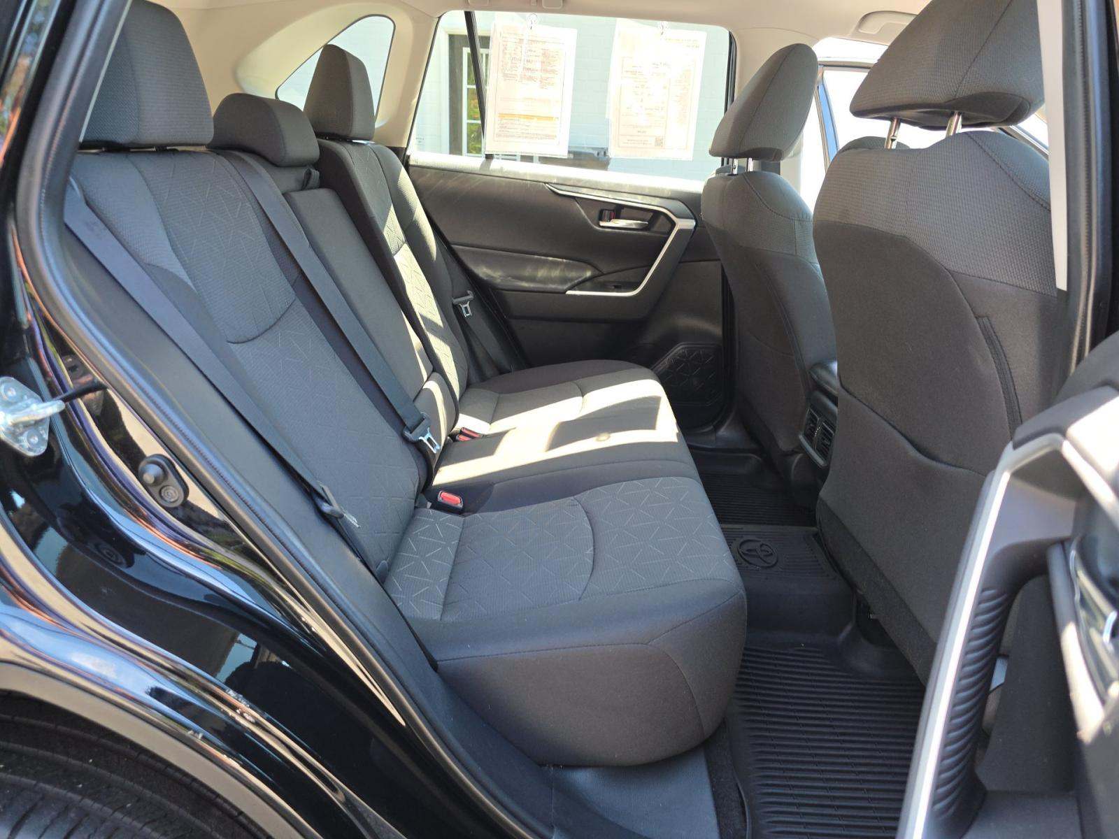 2020 Toyota RAV4 XLE AWD