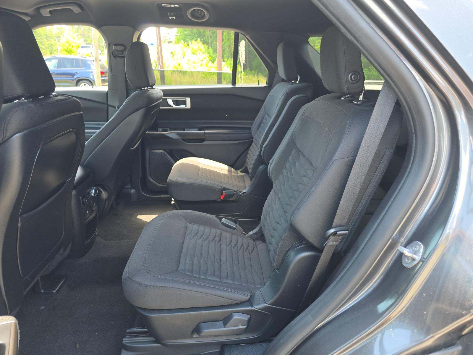 FORD EXPLORER - 9