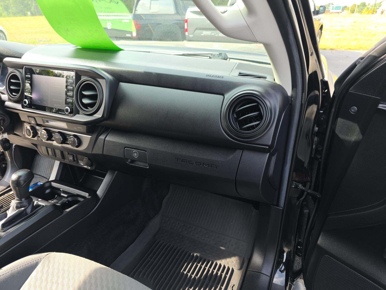 2022 Toyota Tacoma SR AWD
