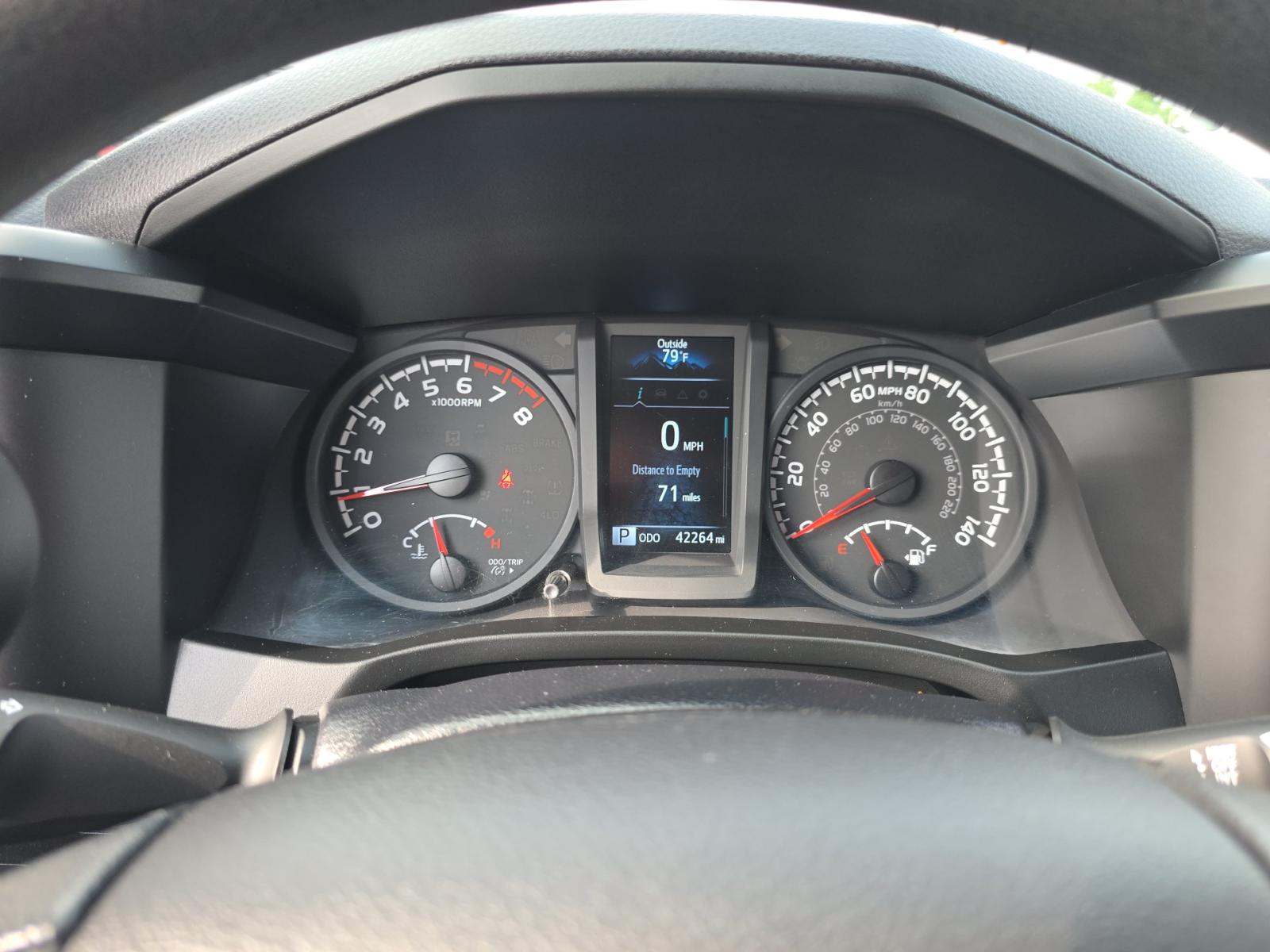 2022 Toyota Tacoma SR AWD