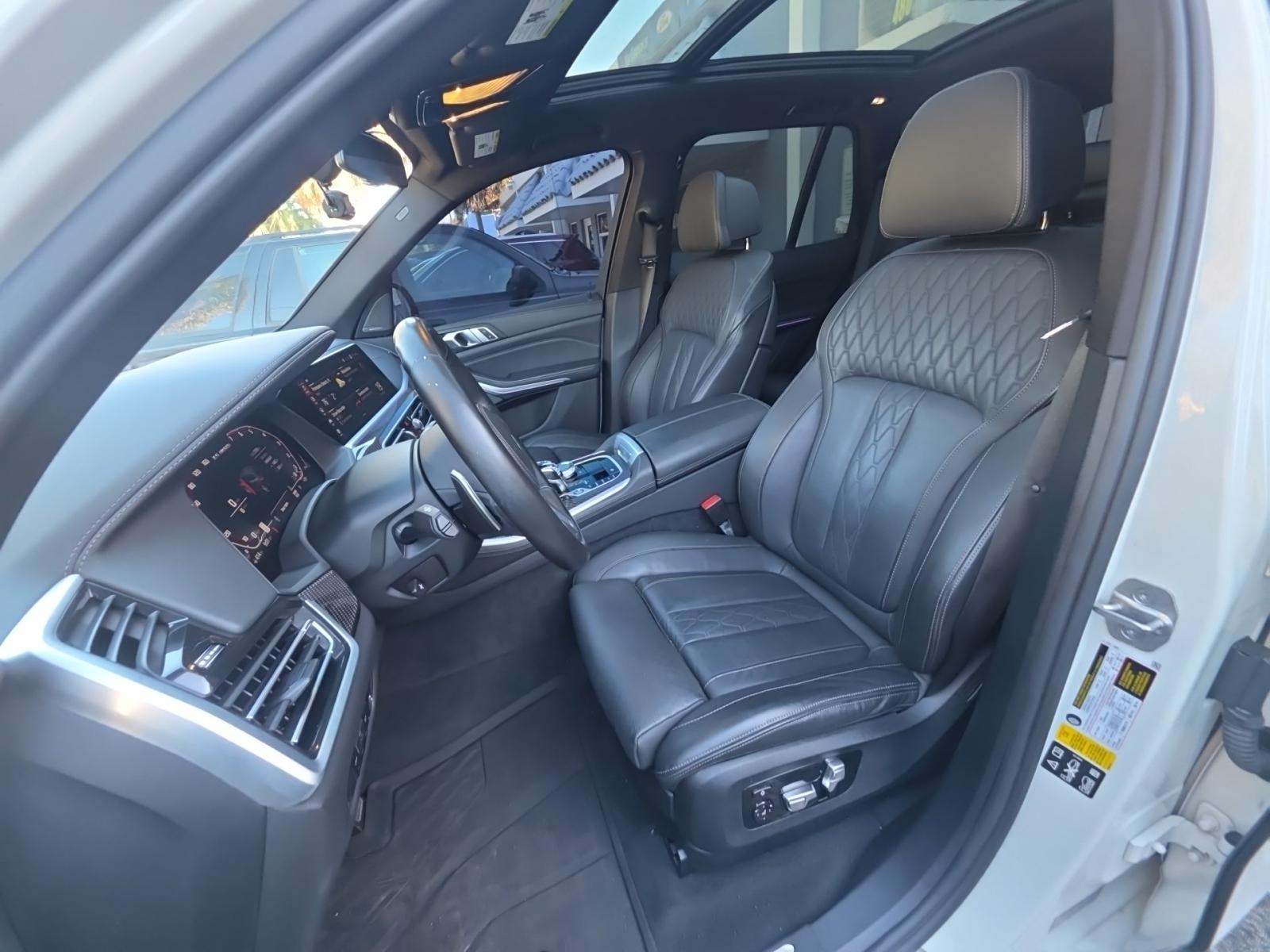 2022 BMW X5 M50i AWD