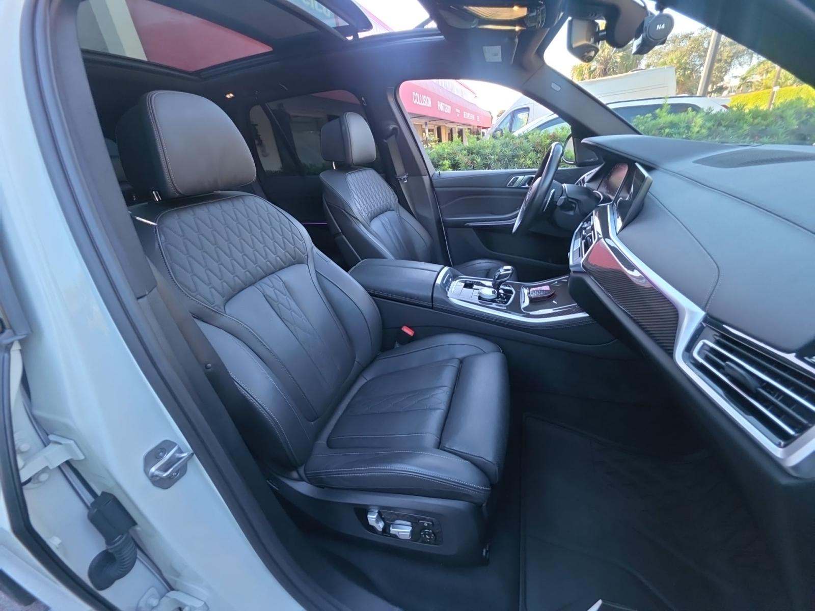 2022 BMW X5 M50i AWD