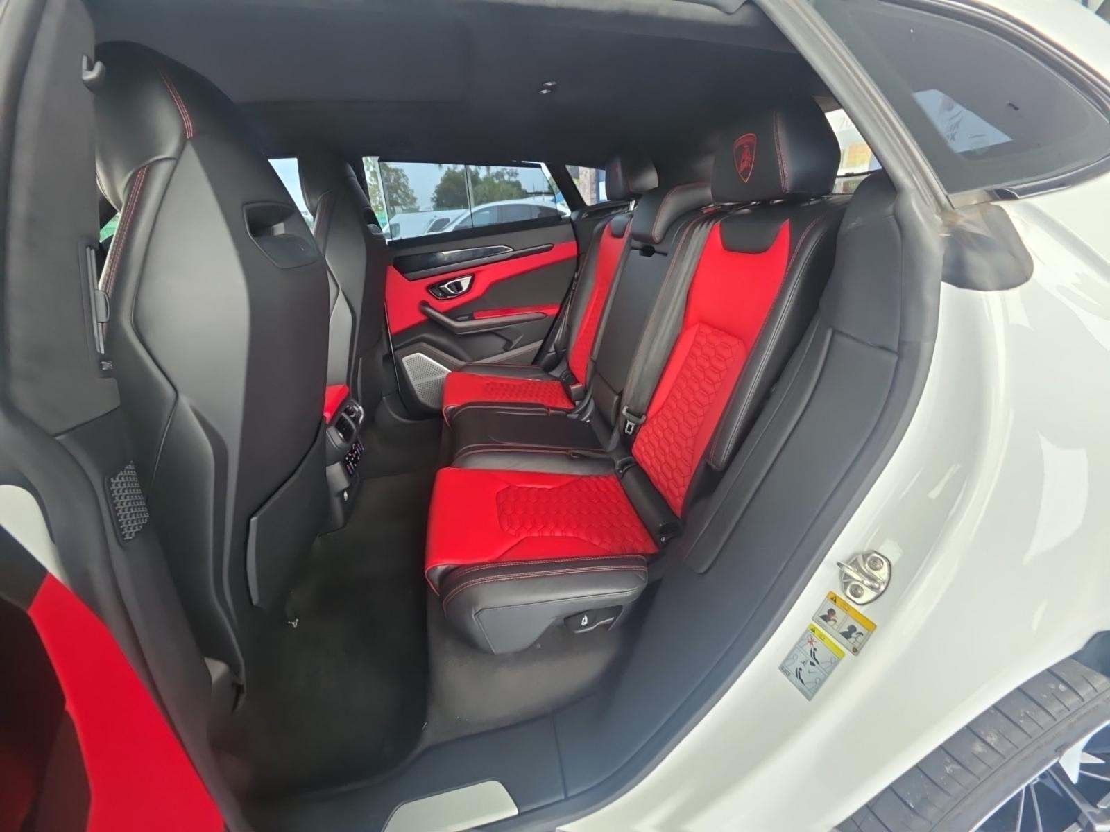 2021 Lamborghini Urus Base AWD