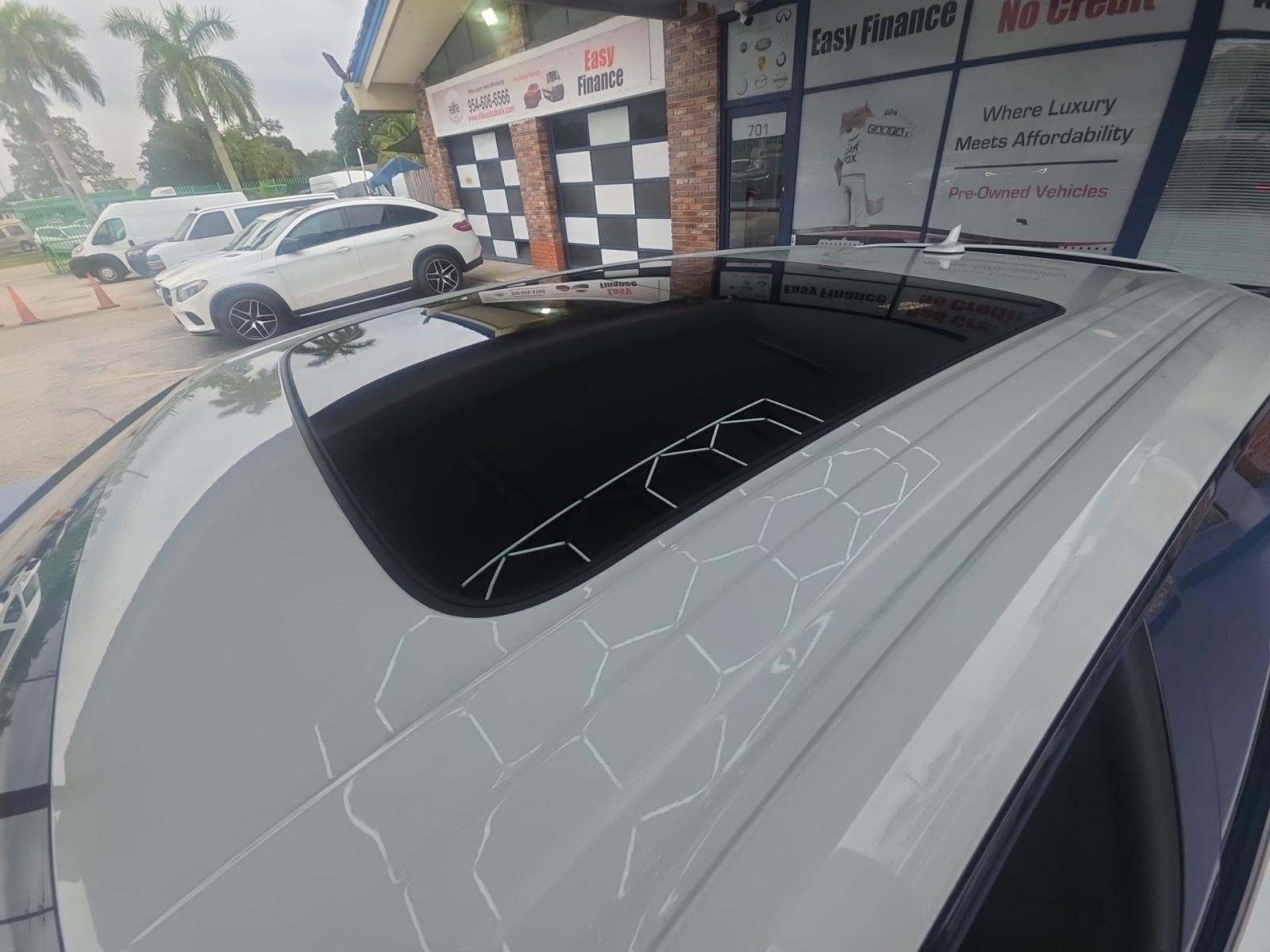 2021 Lamborghini Urus Base AWD