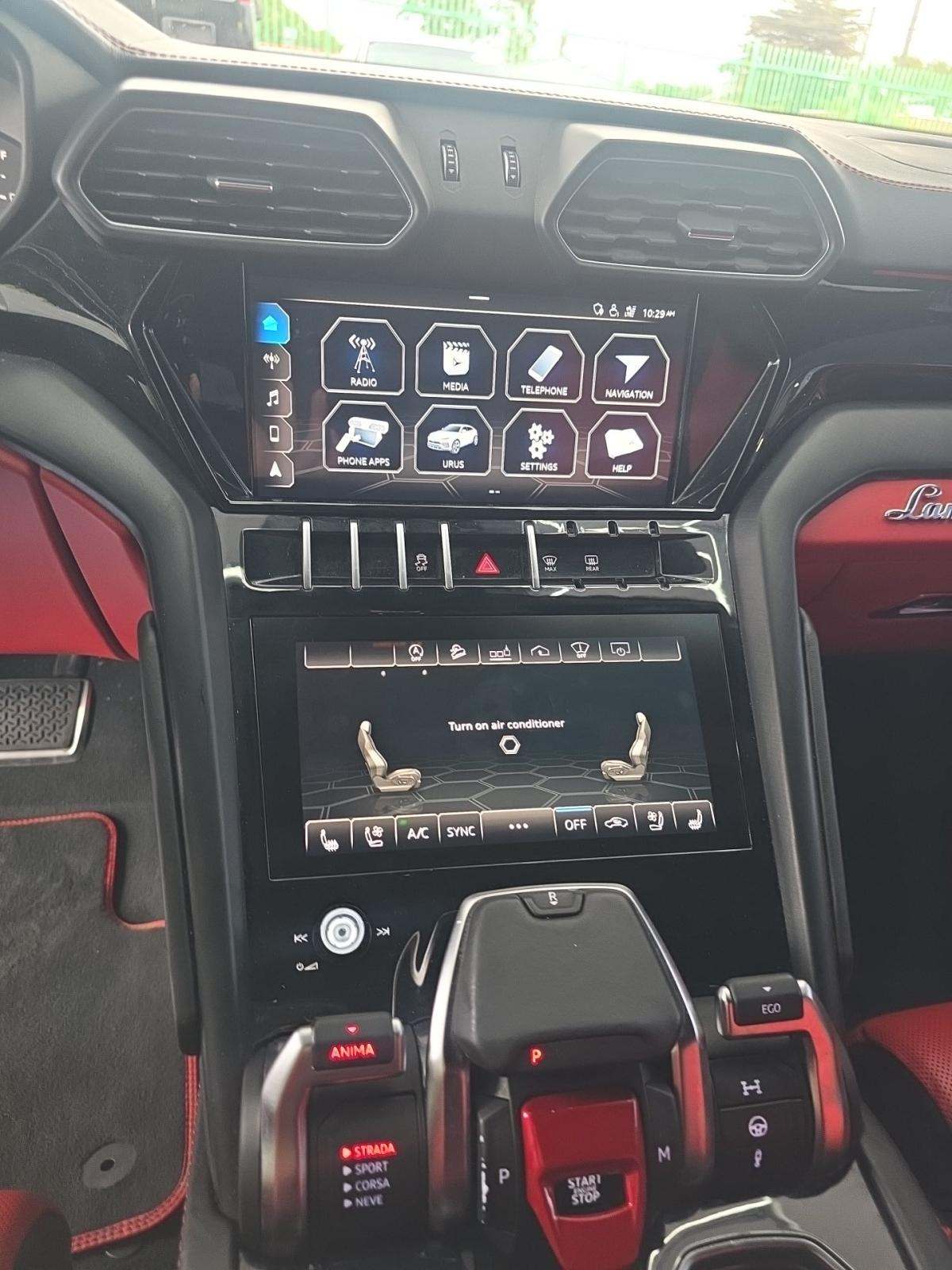 2021 Lamborghini Urus Base AWD