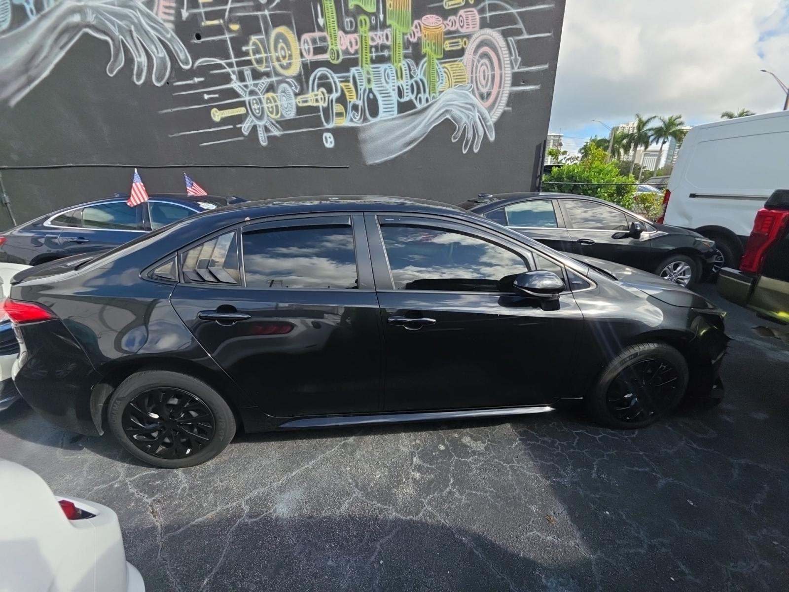 2022 Toyota Corolla LE FWD