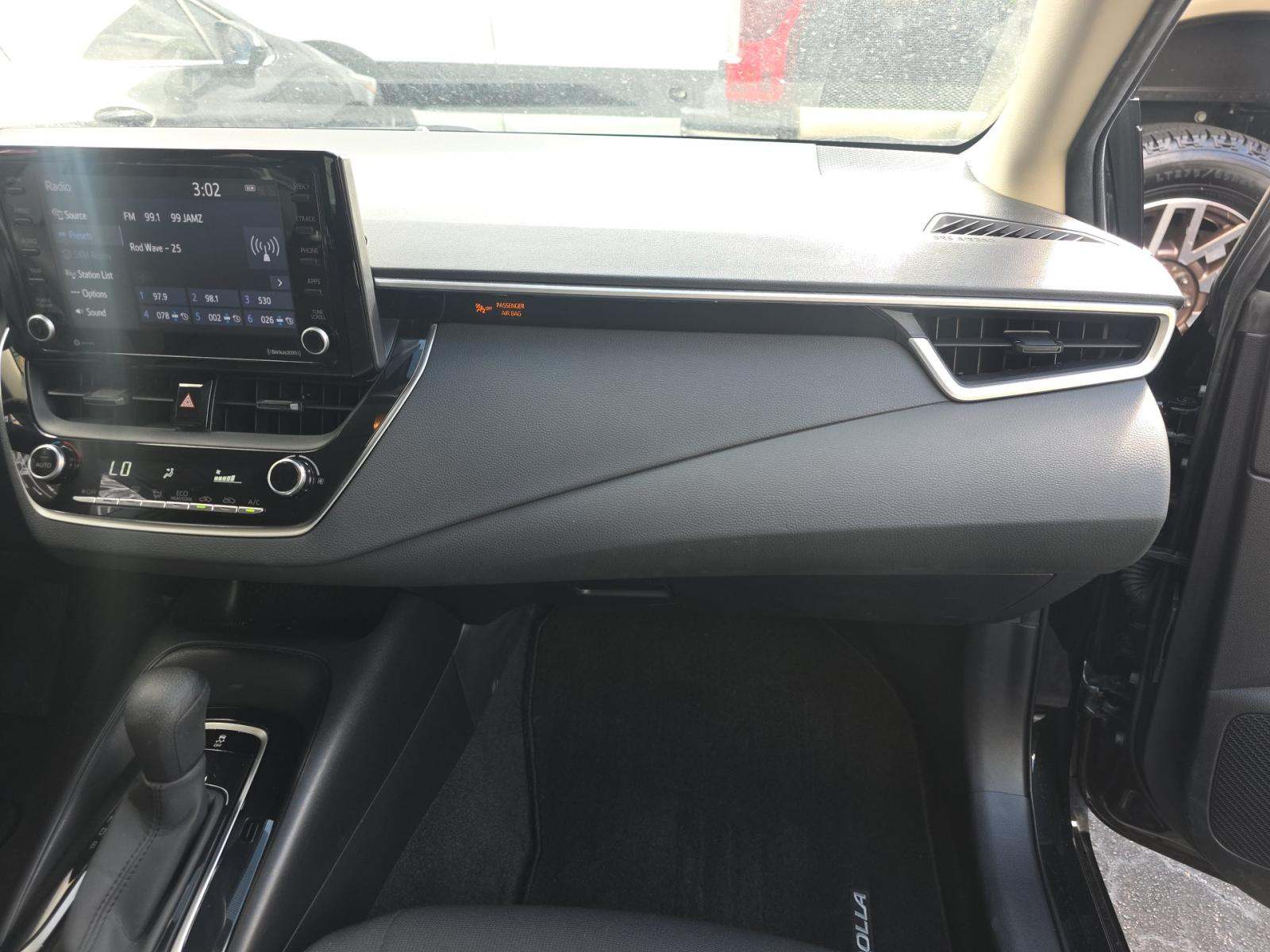 2022 Toyota Corolla LE FWD