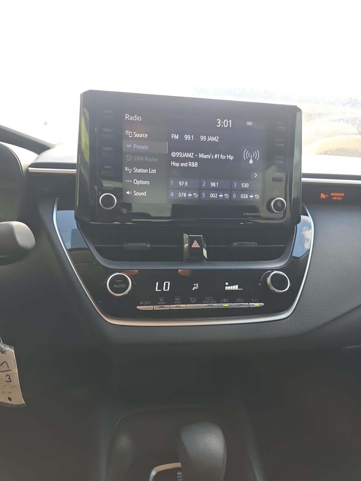 2022 Toyota Corolla LE FWD