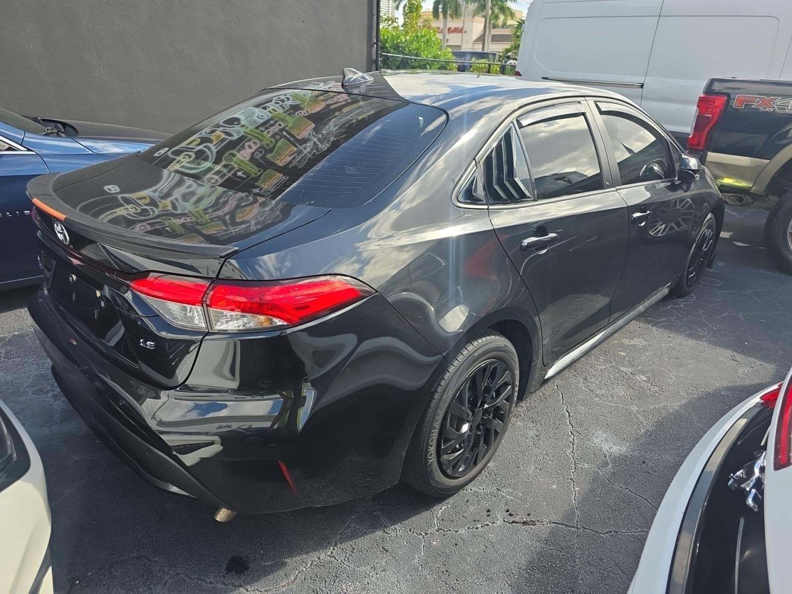 2022 Toyota Corolla LE FWD