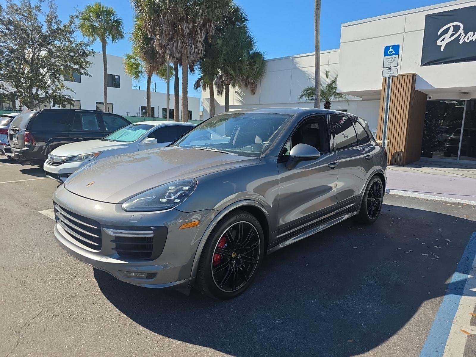 2016 Porsche Cayenne GTS
