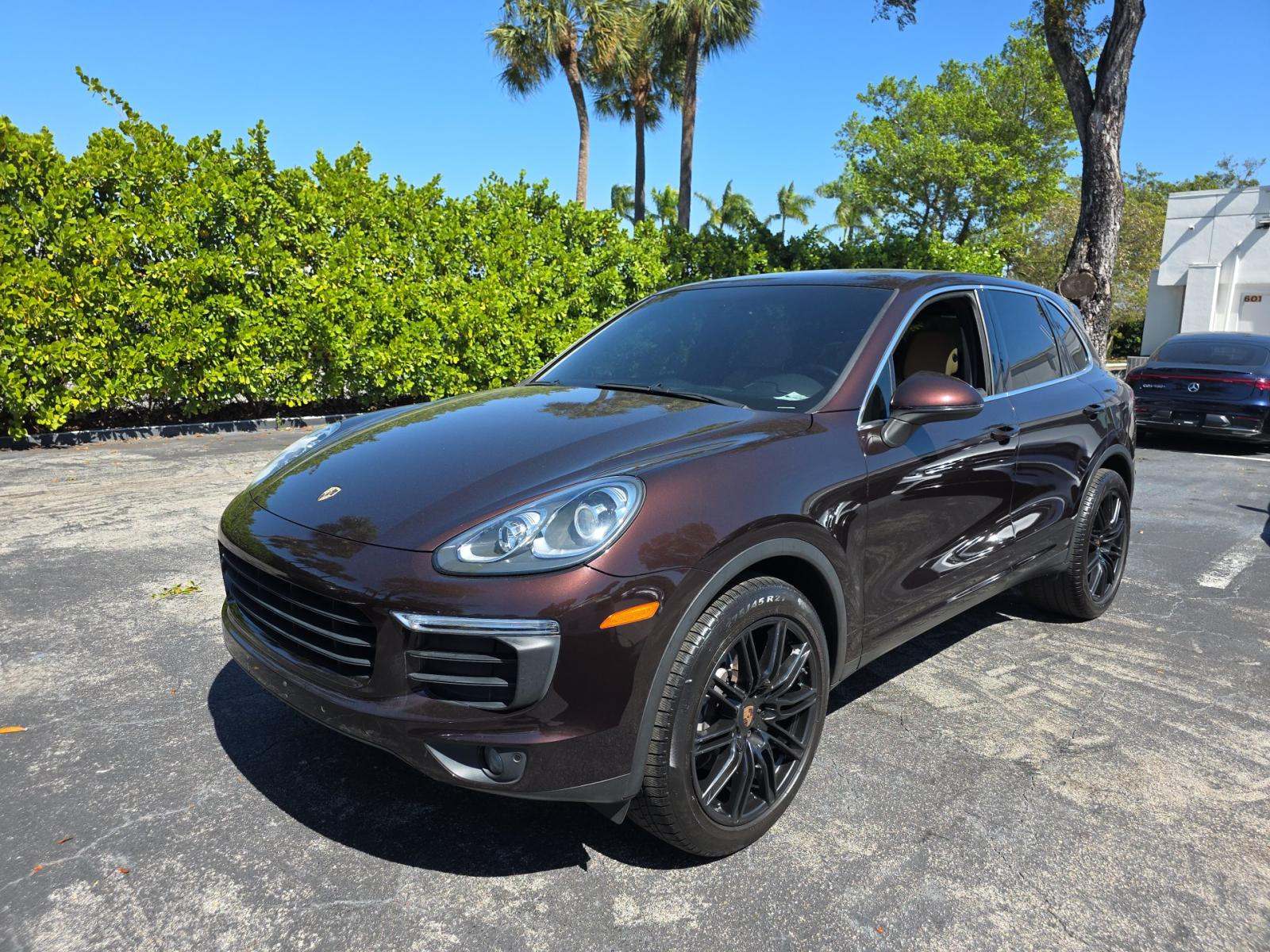 PORSCHE CAYENNE - 1