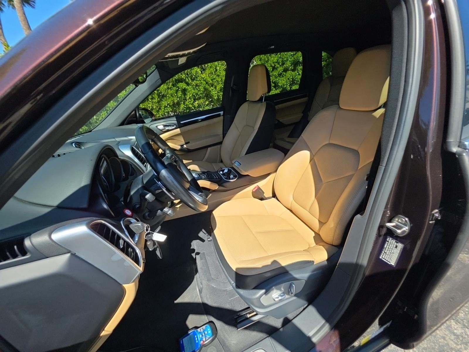 PORSCHE CAYENNE - 6