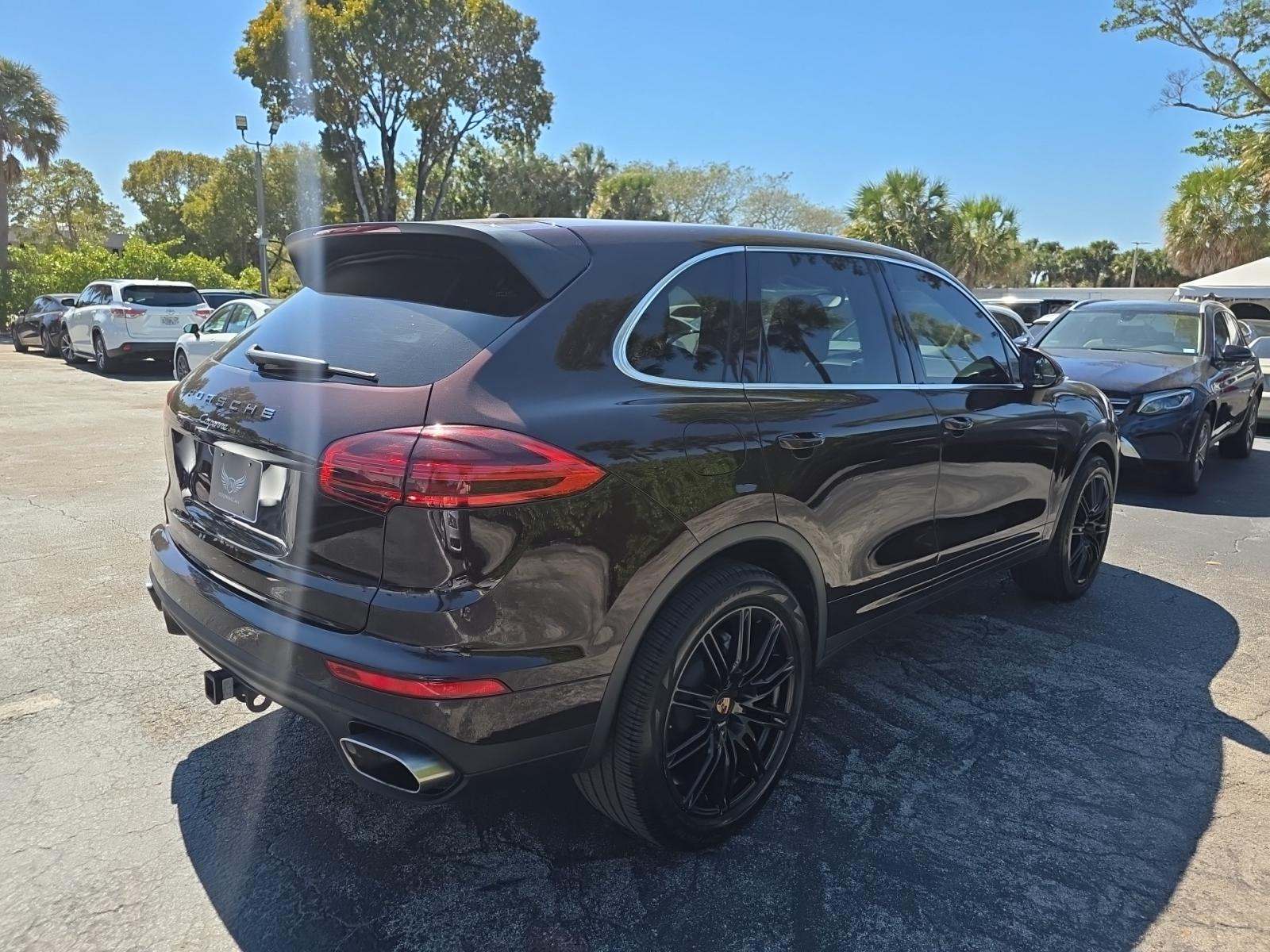 PORSCHE CAYENNE - 3