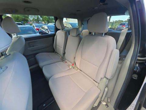 2021 Kia Sedona LX FWD
