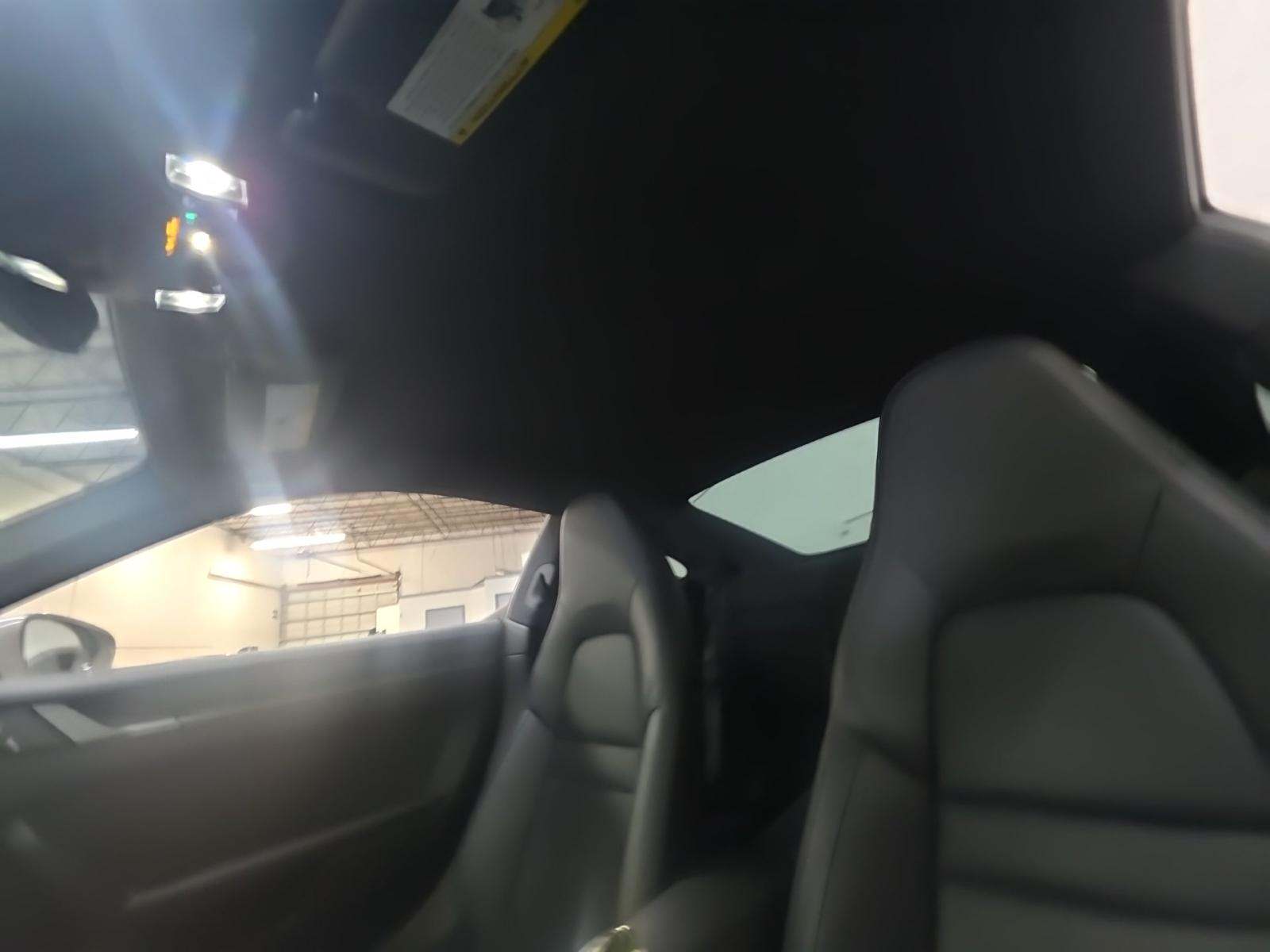 2023 Porsche 911 Carrera RWD