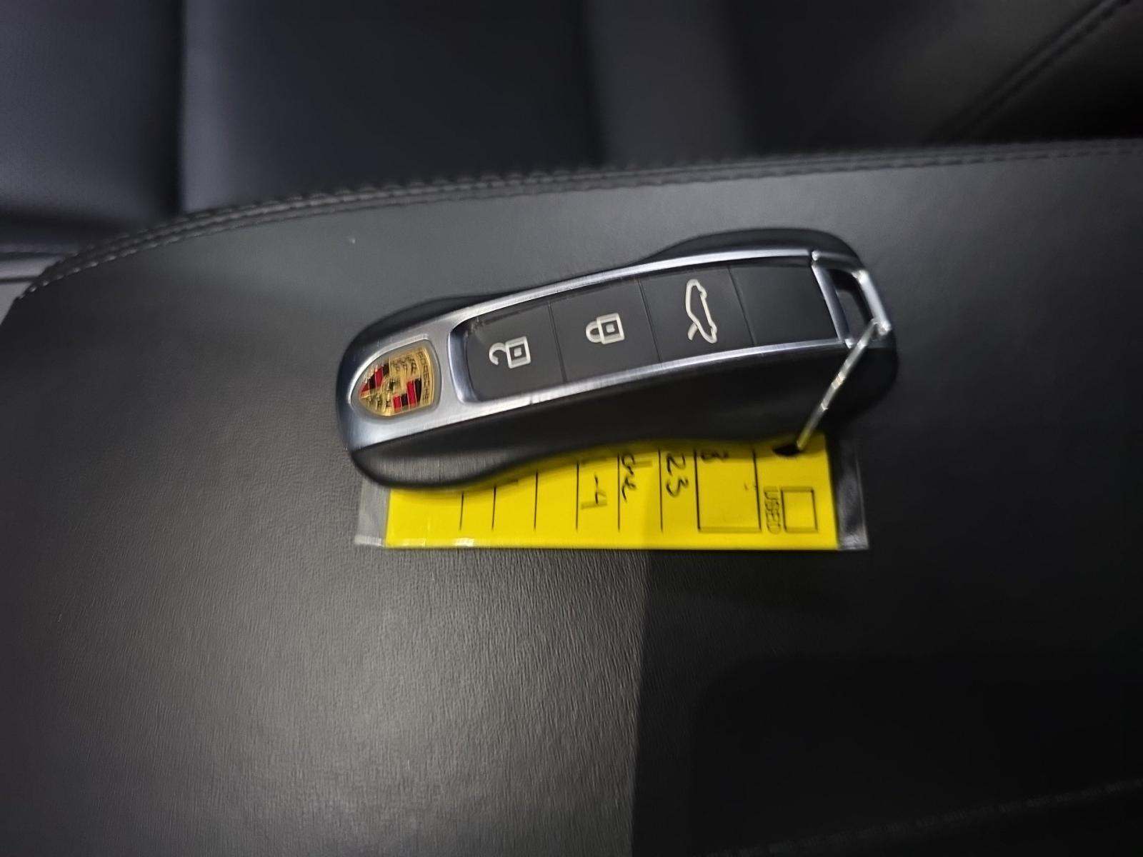 2023 Porsche 911 Carrera RWD