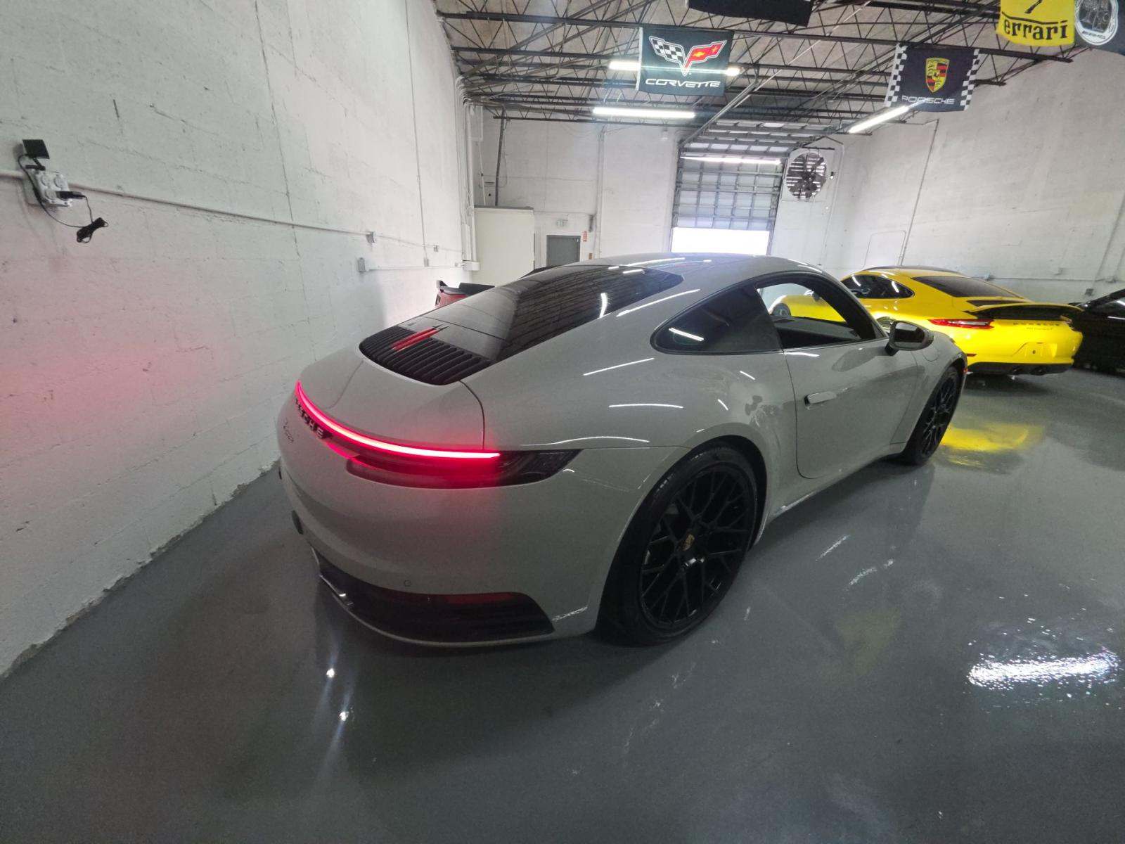 2023 Porsche 911 Carrera RWD