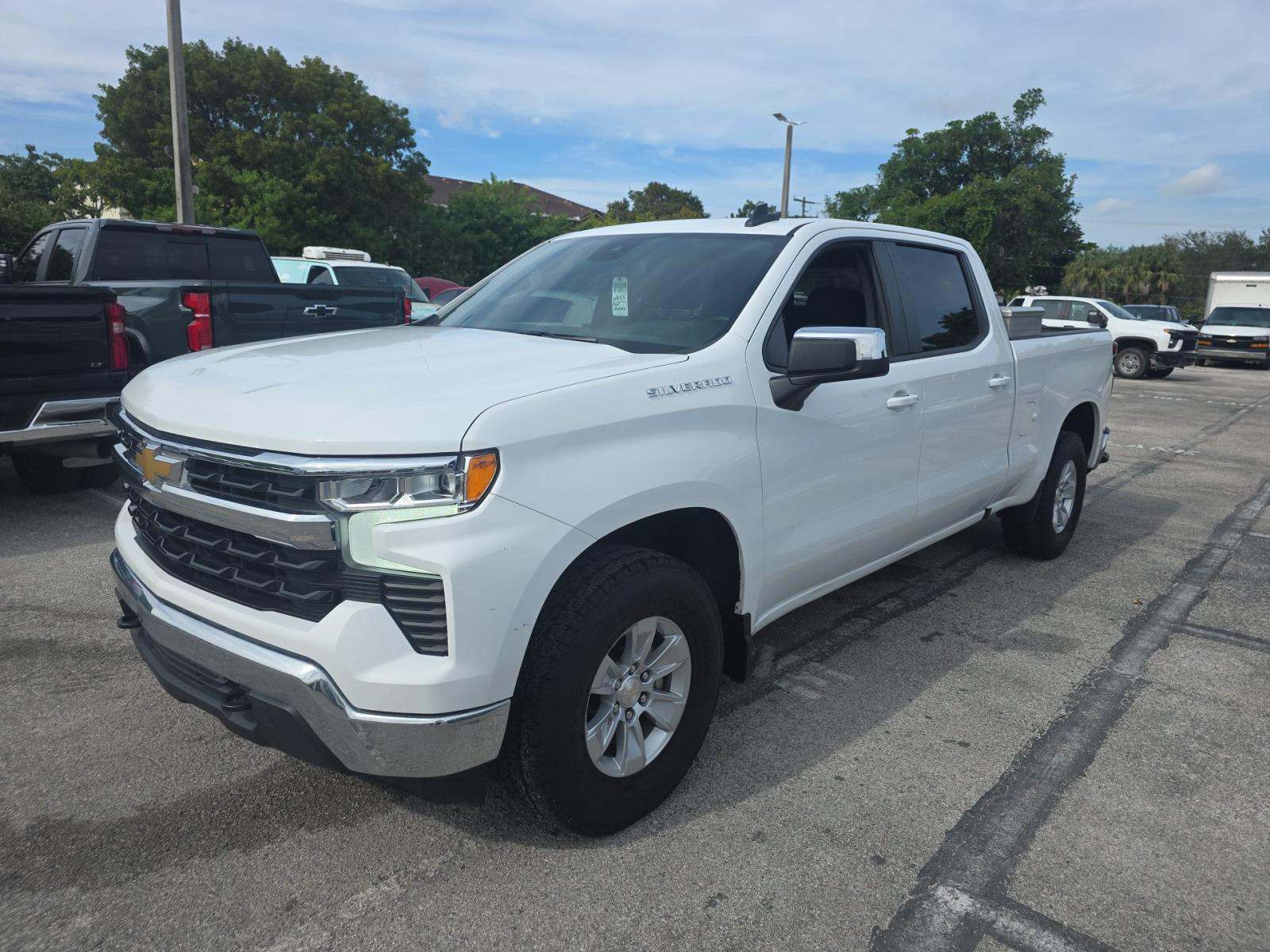2023 Chevrolet Silverado 1500 LT AWD