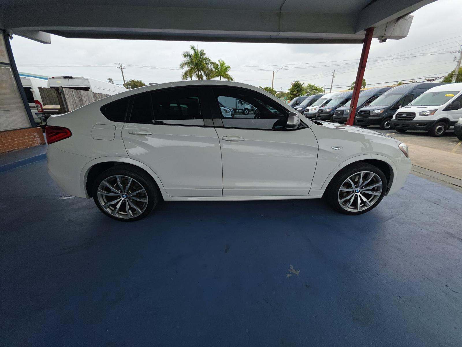 2018 BMW X4 M40i AWD