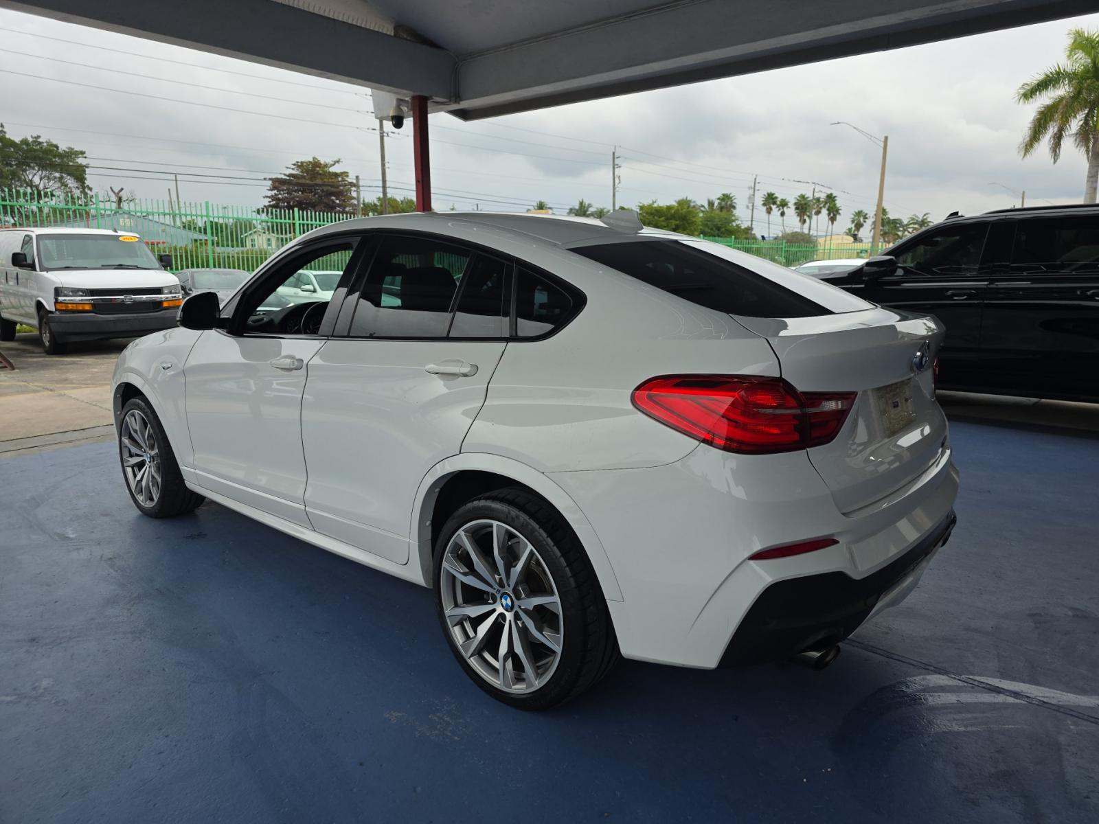 2018 BMW X4 M40i AWD